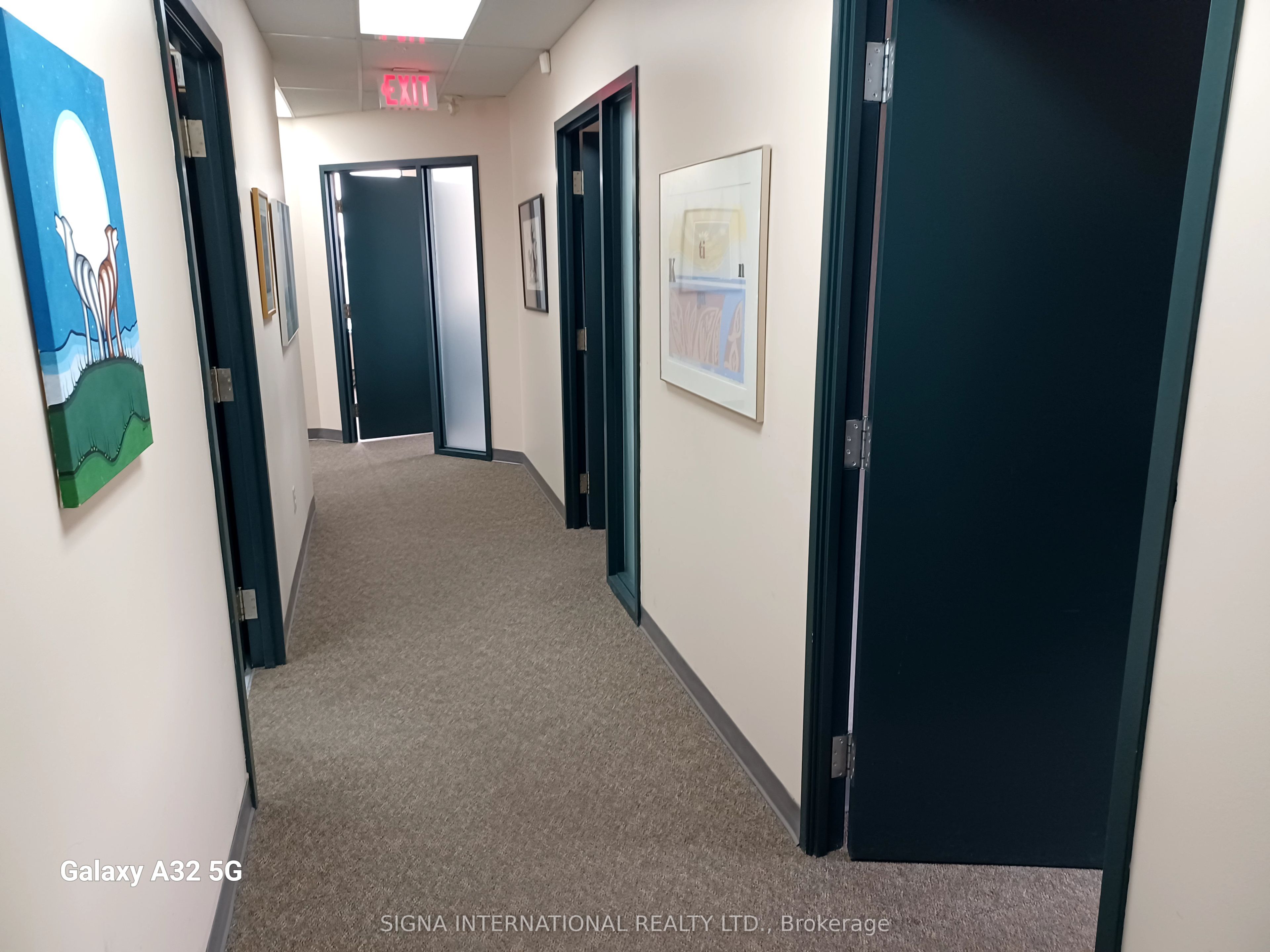 #303 - 1066 Somerset Street Property Photo 6
