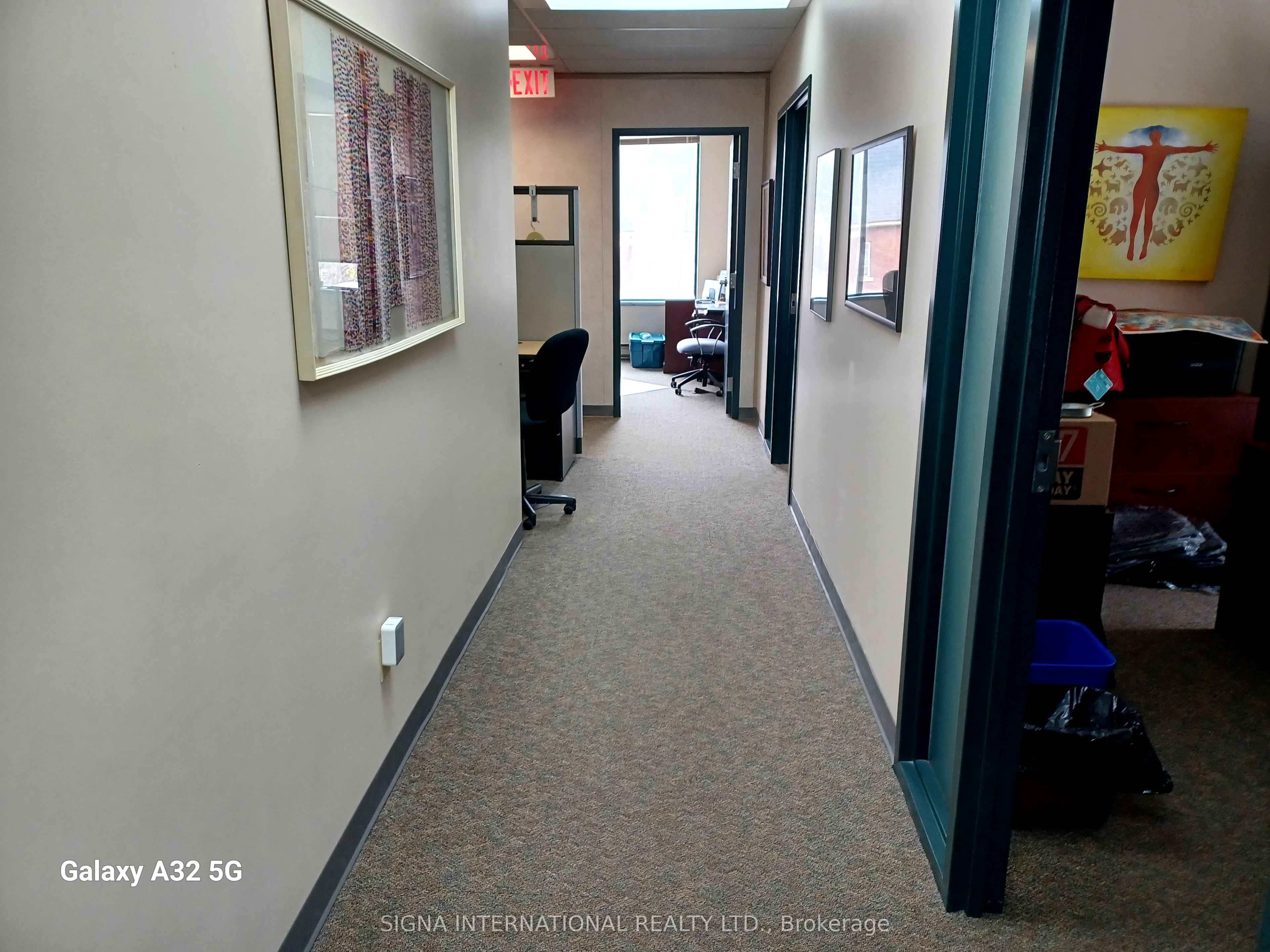 #303 - 1066 Somerset Street Property Photo 11