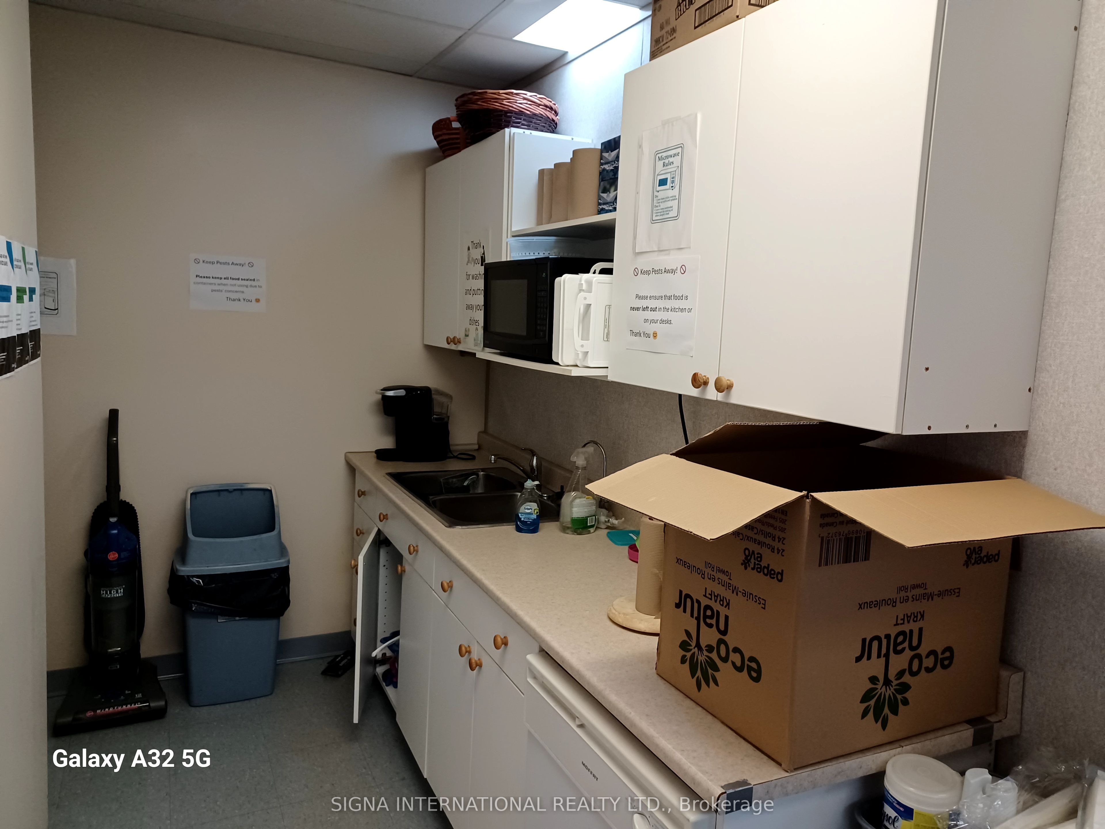 #303 - 1066 Somerset Street Property Photo 18