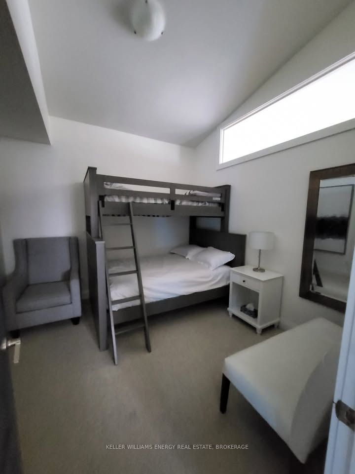 153 Wellington Main Street Suite 2 Property Photo 11