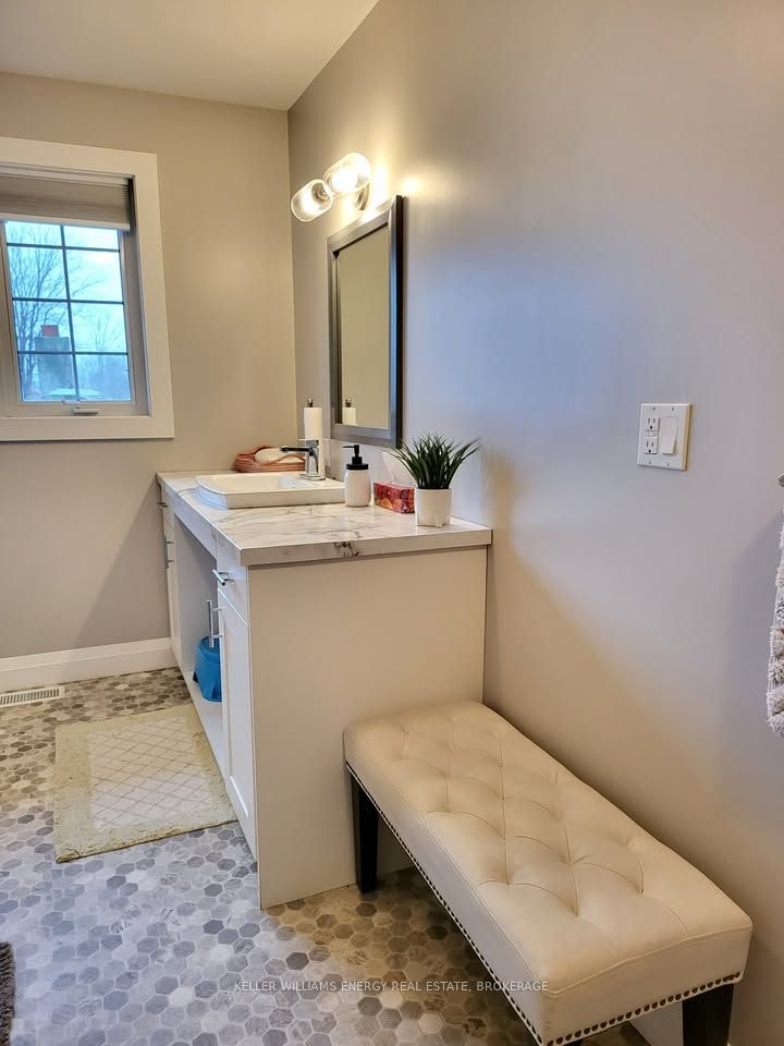 153 Wellington Main Street Suite 2 Property Photo 15