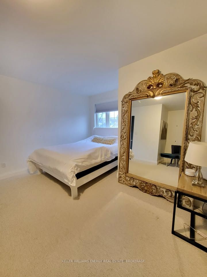 153 Wellington Main Street Suite 2 Property Photo 17