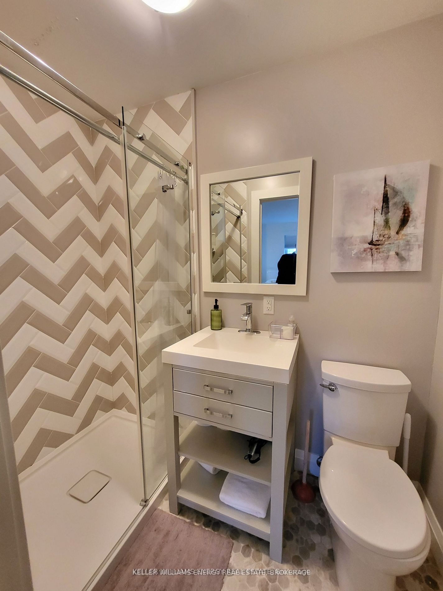 153 Wellington Main Street Suite 2 Property Photo 20
