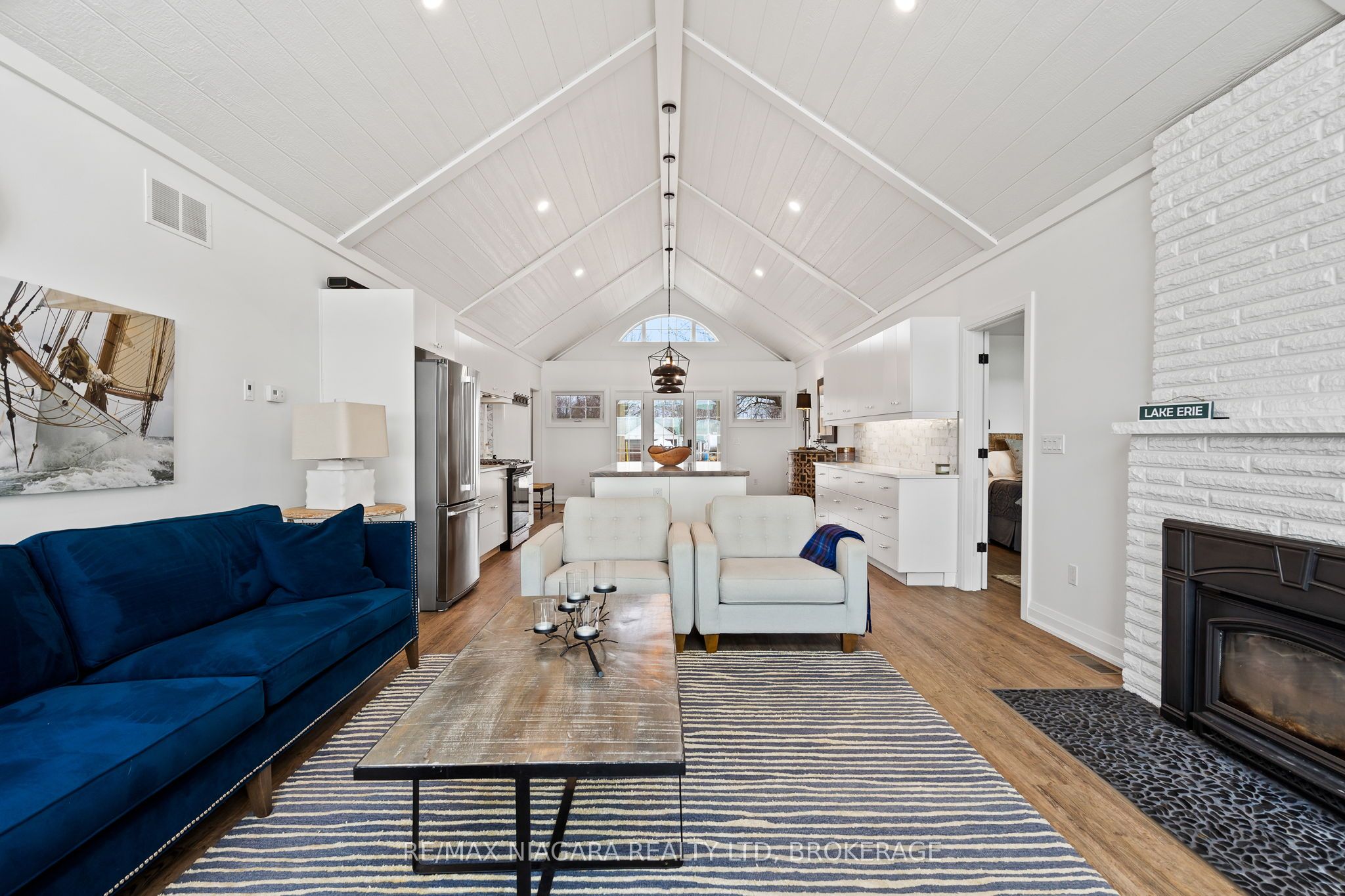 15 Derner Line Property Photo 10