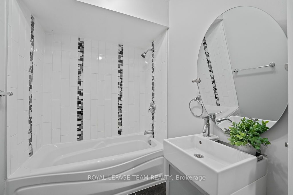 #175 - 825 Cahill Drive Property Photo 20