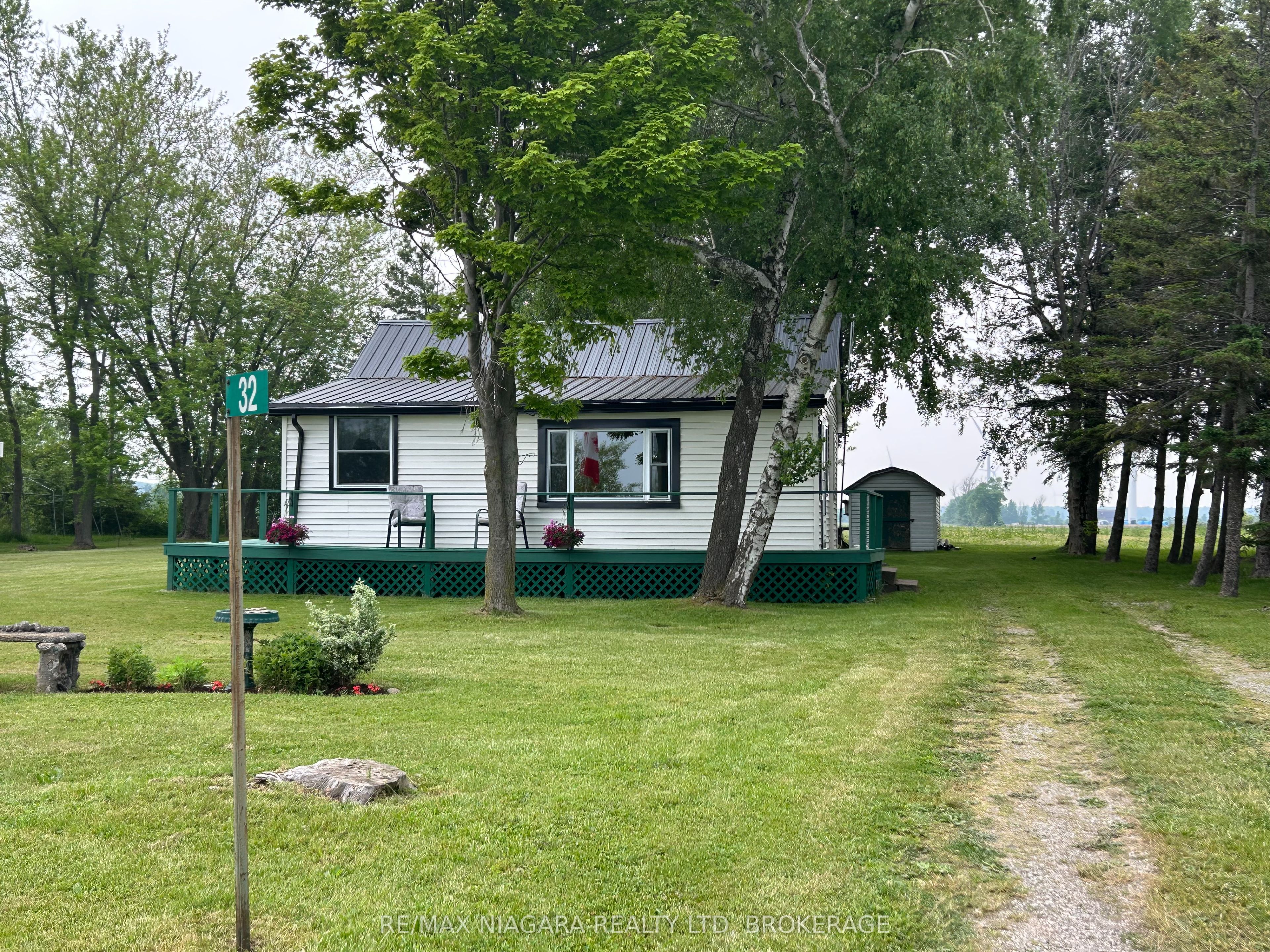 32 Erie Heights Line Property Photo 1