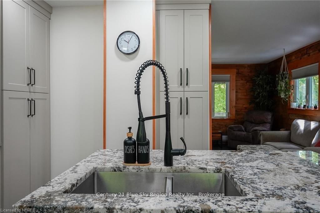 233 Glen Roberts Drive Property Photo 11