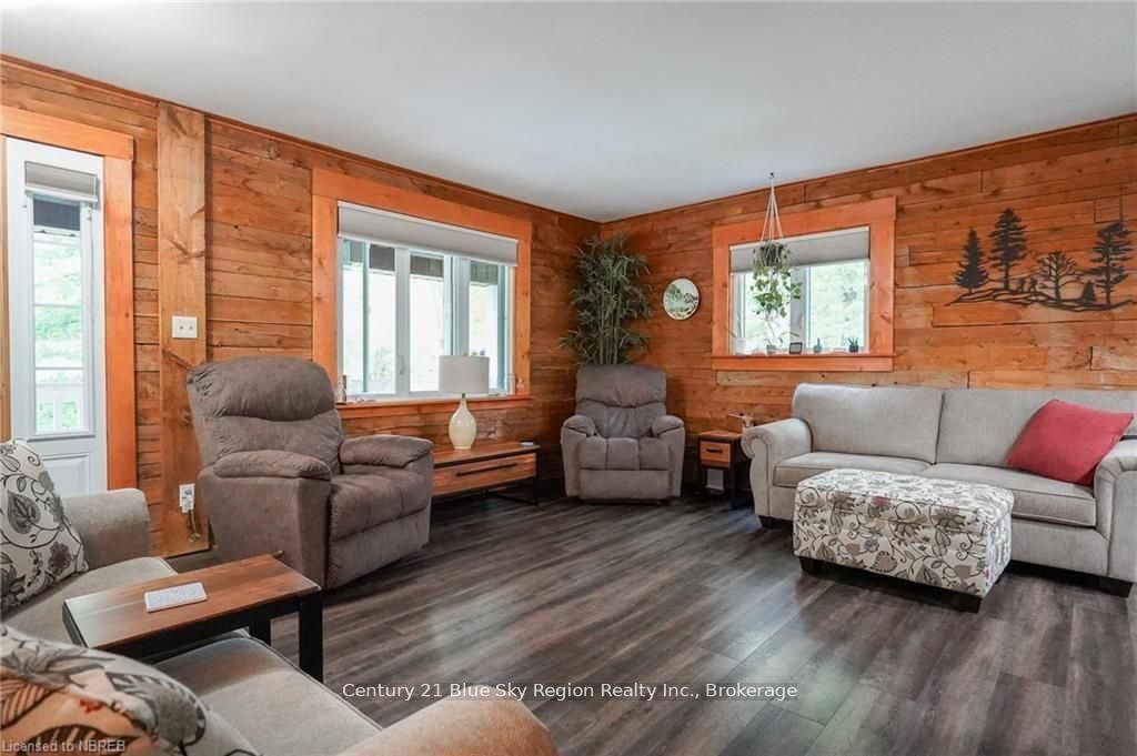 233 Glen Roberts Drive Property Photo 13