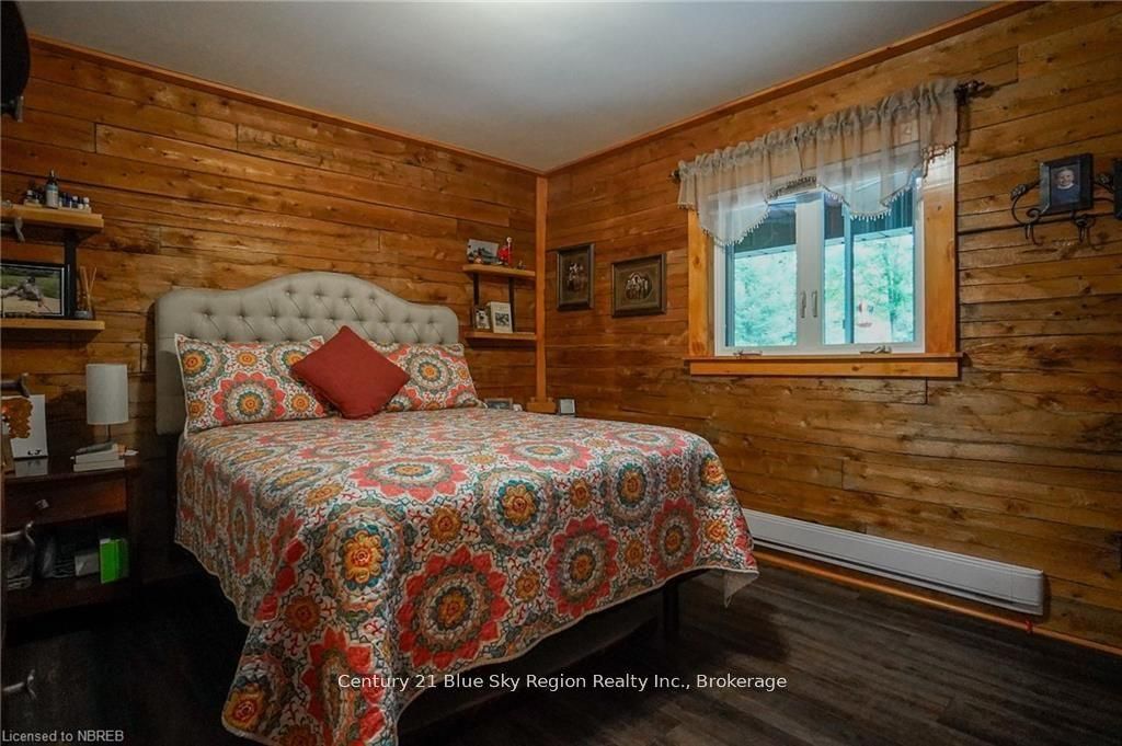 233 Glen Roberts Drive Property Photo 16