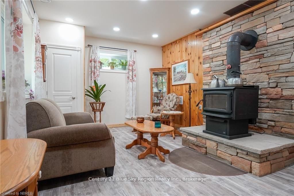 233 Glen Roberts Drive Property Photo 22
