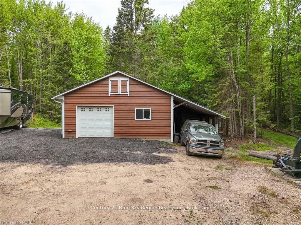 233 Glen Roberts Drive Property Photo 33