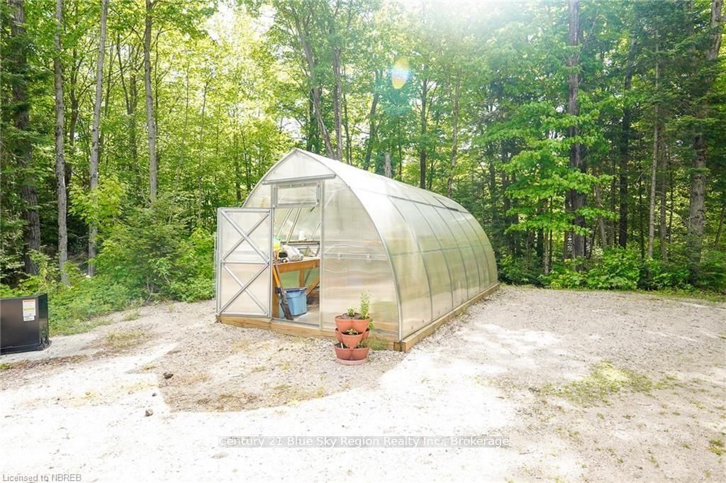 233 Glen Roberts Drive Property Photo 41