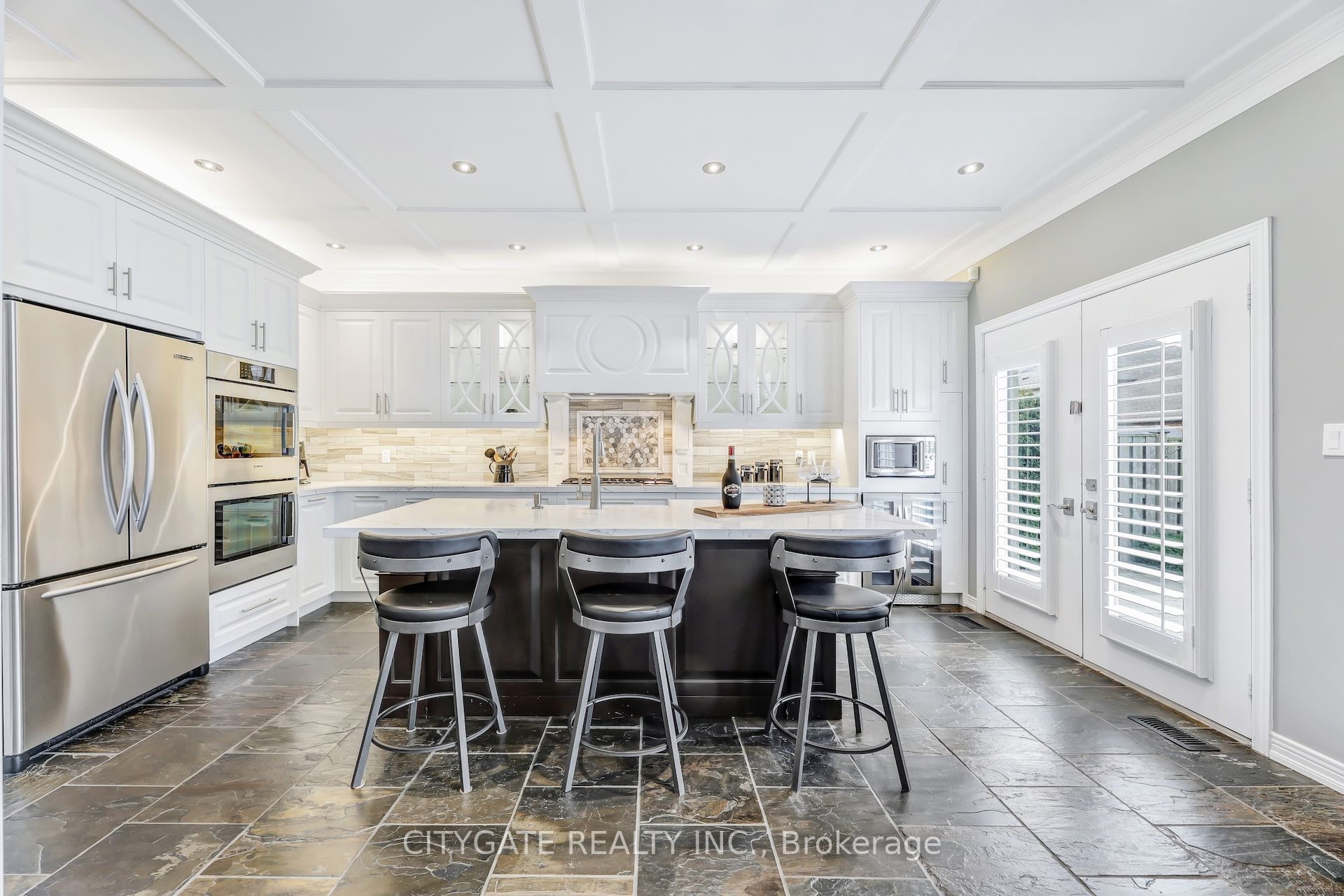 24 Simpson Avenue Property Photo 8