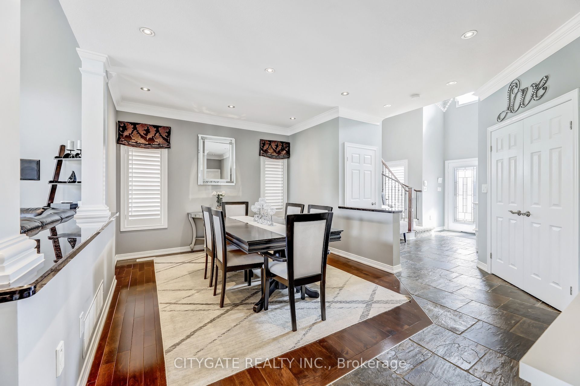 24 Simpson Avenue Property Photo 16