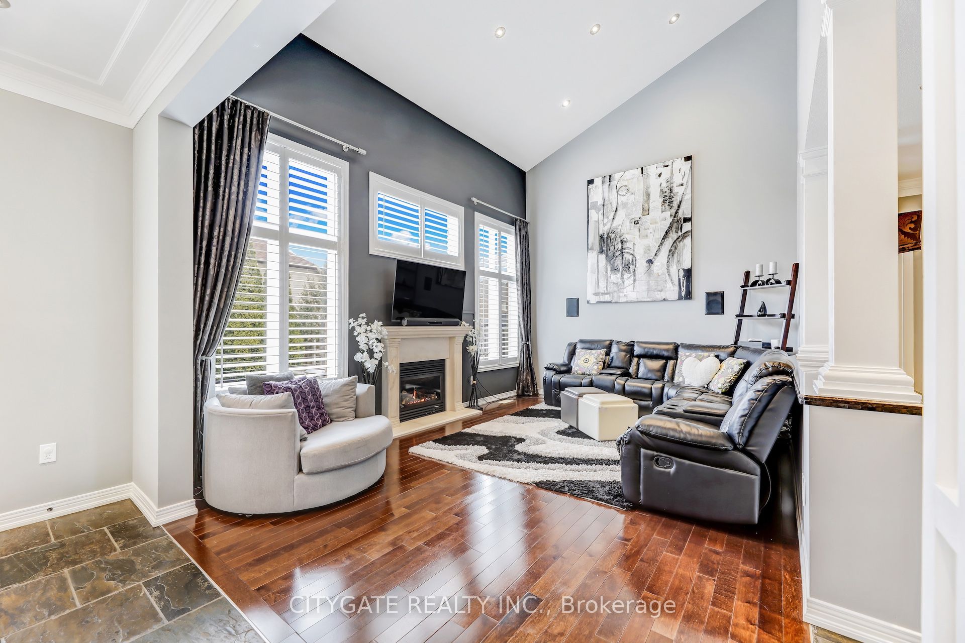 24 Simpson Avenue Property Photo 19