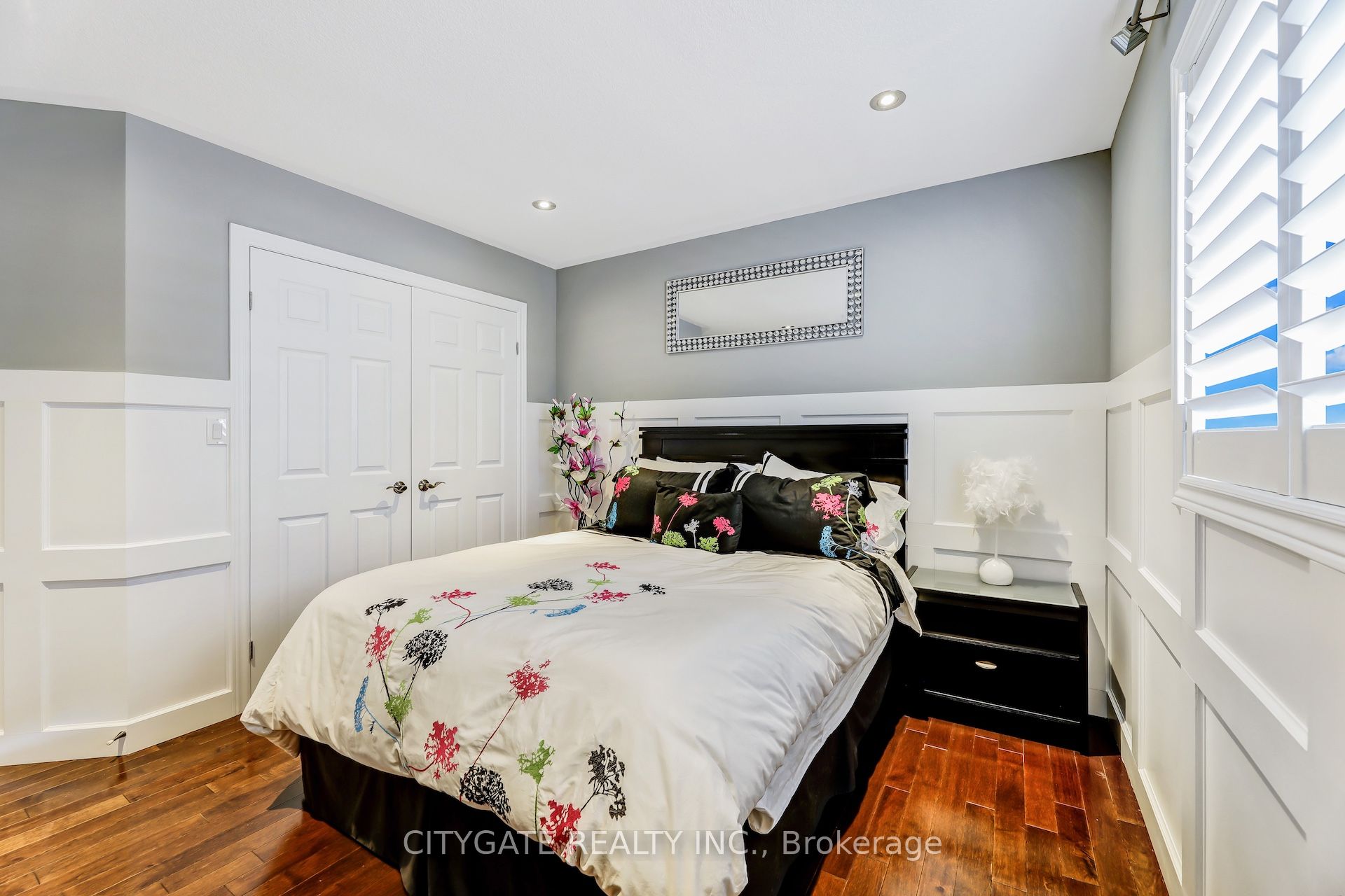 24 Simpson Avenue Property Photo 29