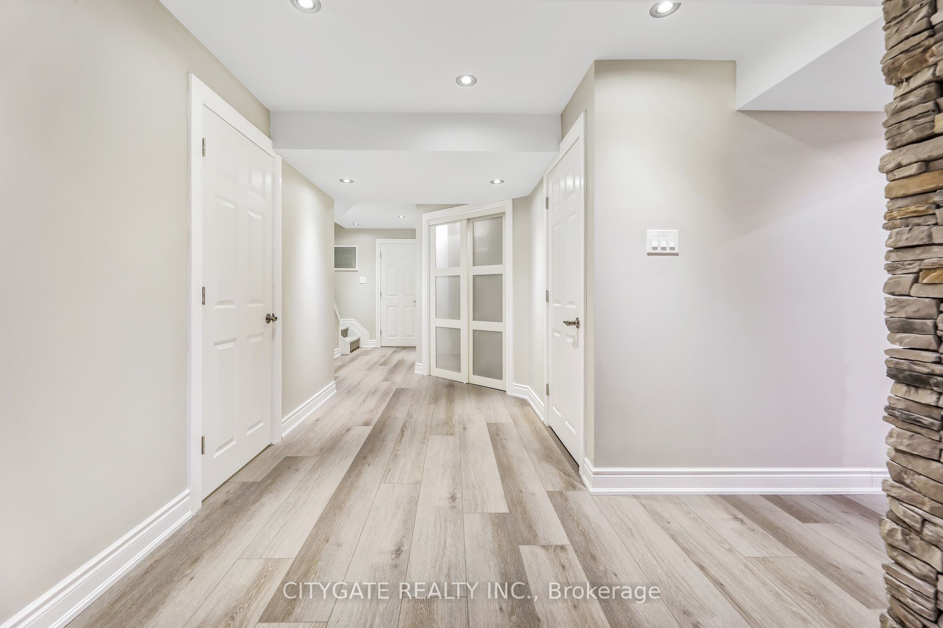 24 Simpson Avenue Property Photo 34