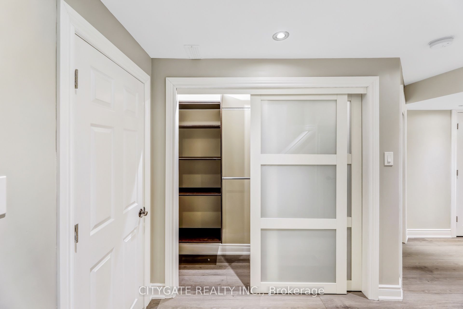 24 Simpson Avenue Property Photo 36