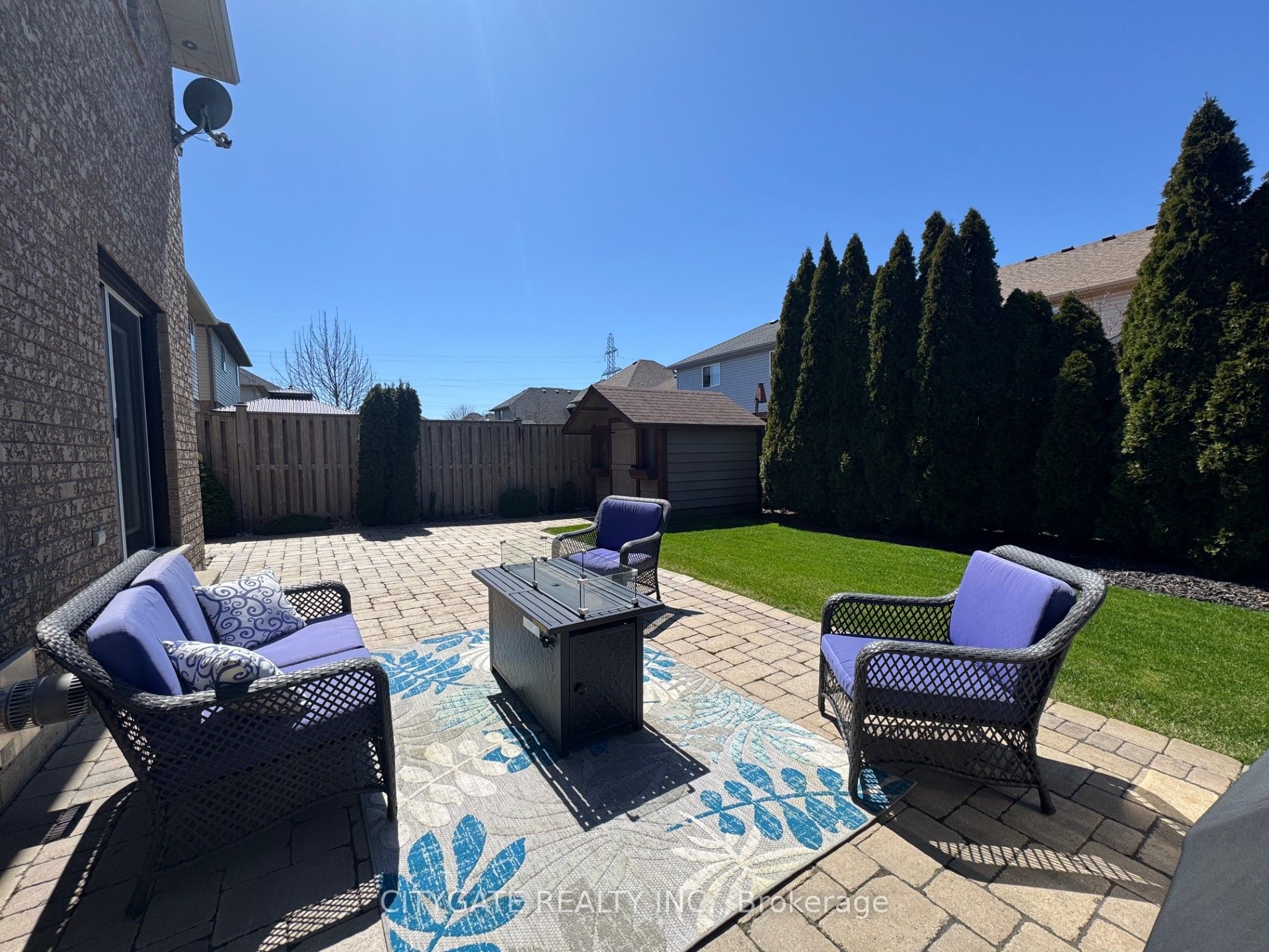 24 Simpson Avenue Property Photo 45