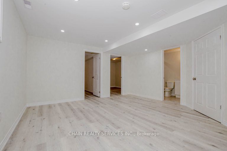 154 Mary Street Property Photo 10