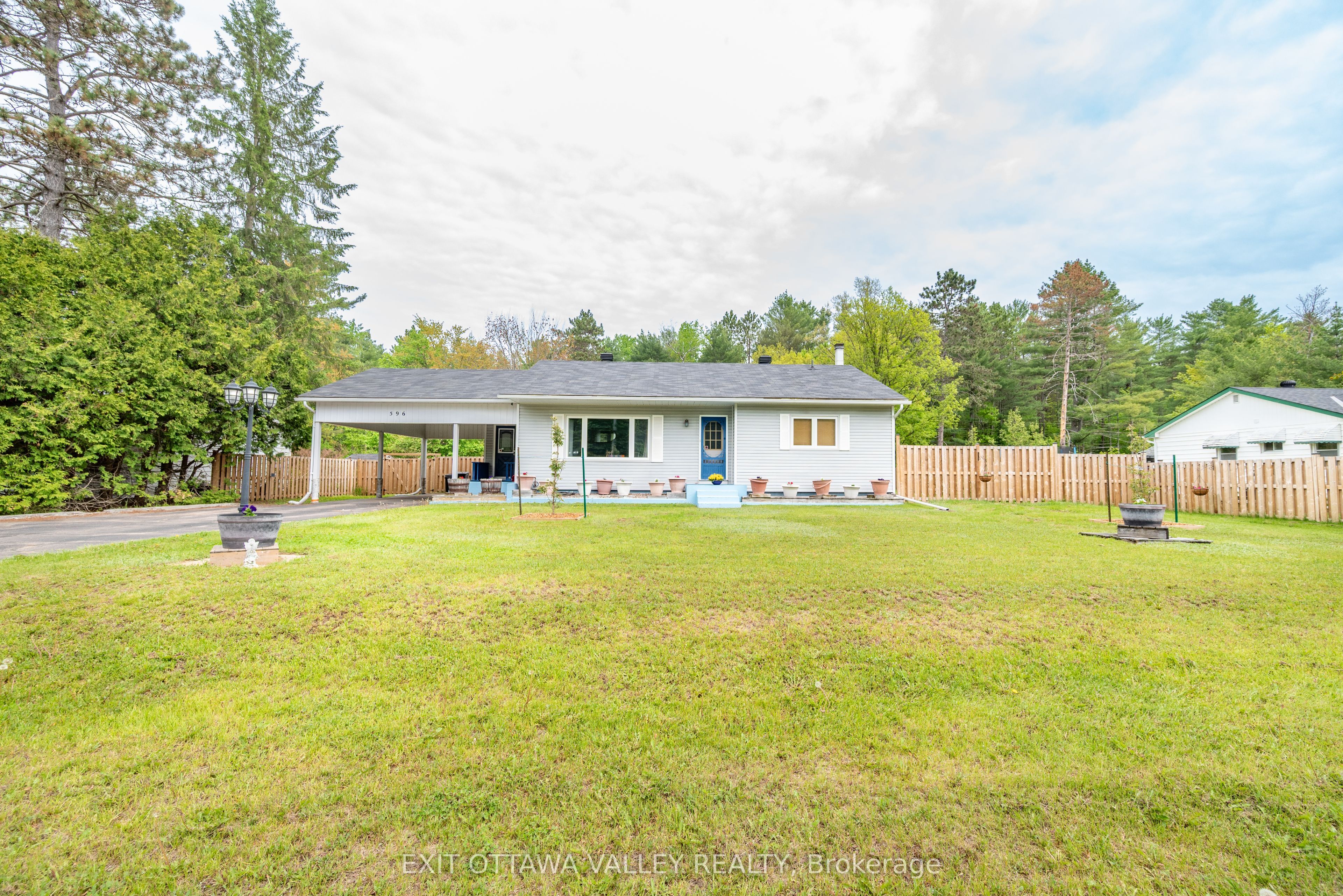 33624 Highway 17 Property Photo 1
