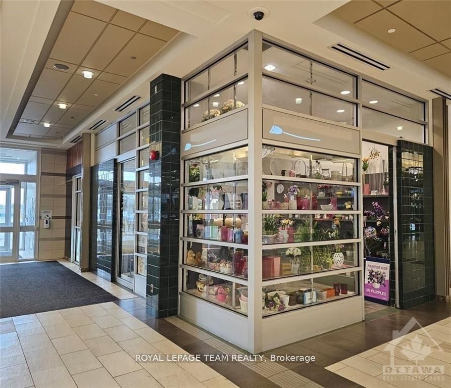 100 Bayshore Drive Property Photo 1