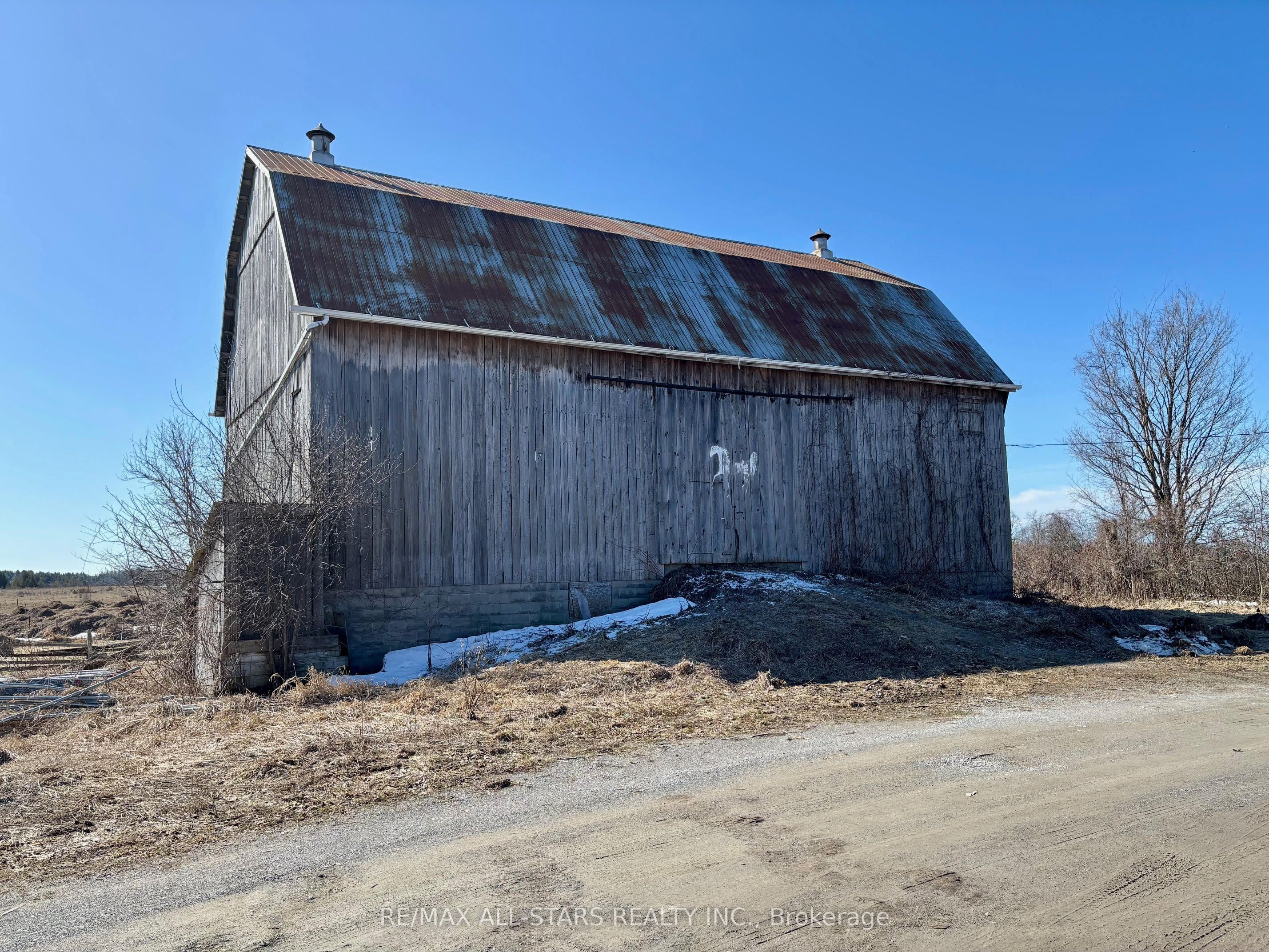 542 Portage Road Property Photo 7