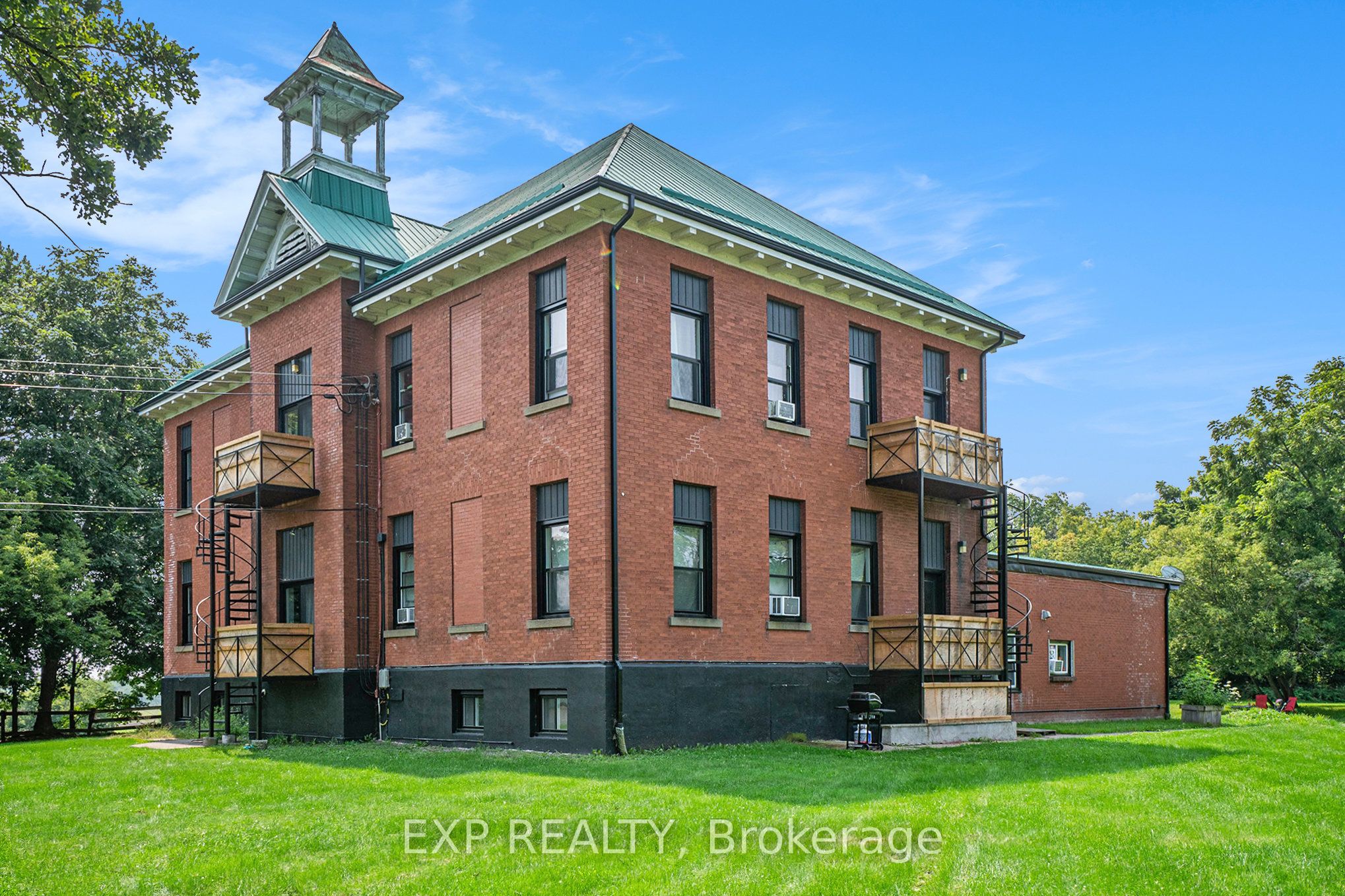 12 Garden Street Property Photo