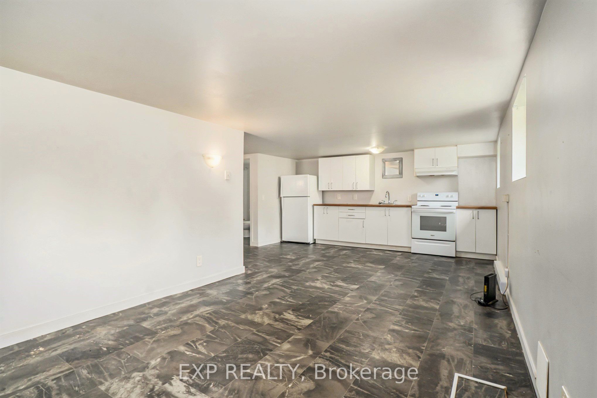 12 Garden Street Property Photo 9