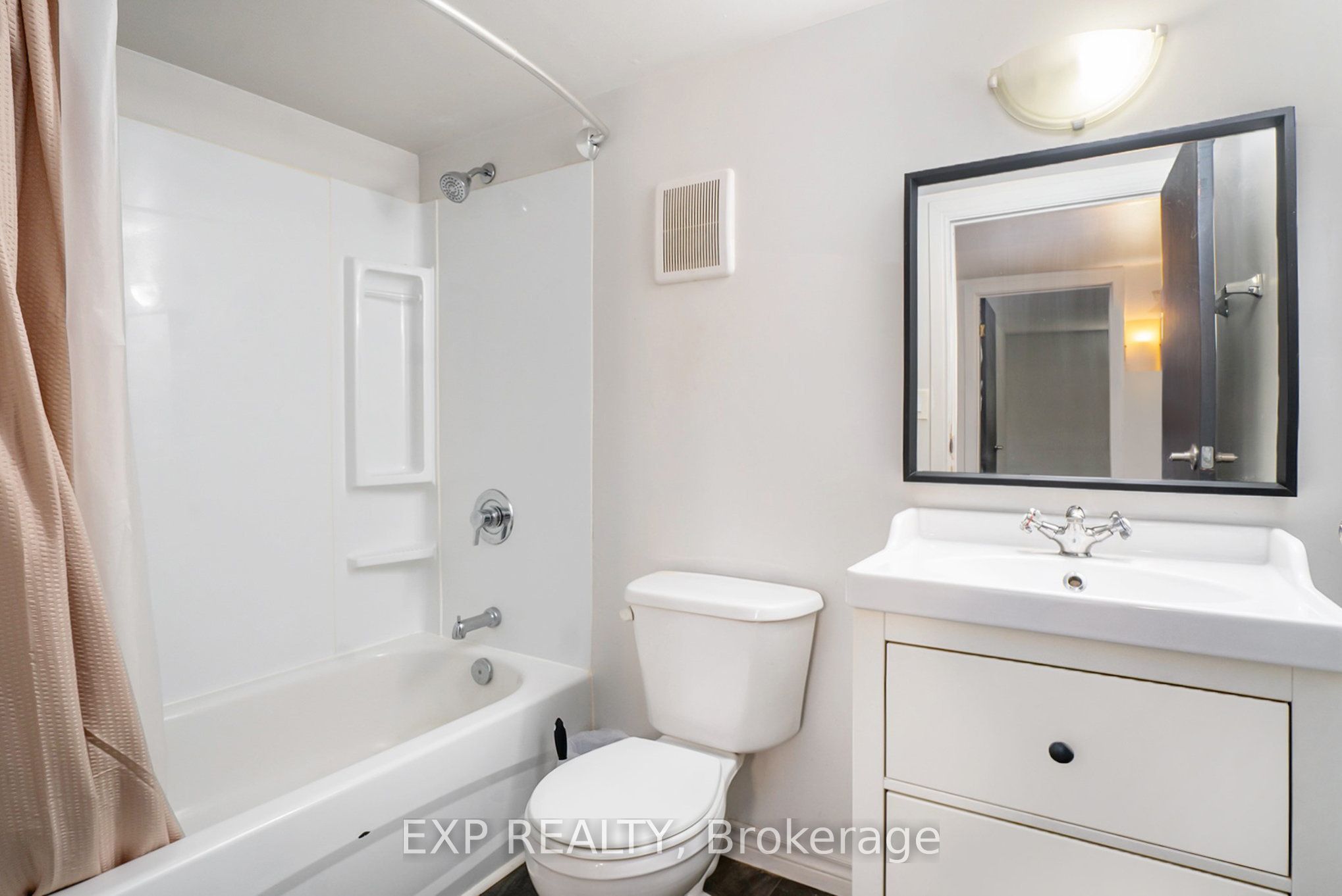 12 Garden Street Property Photo 10