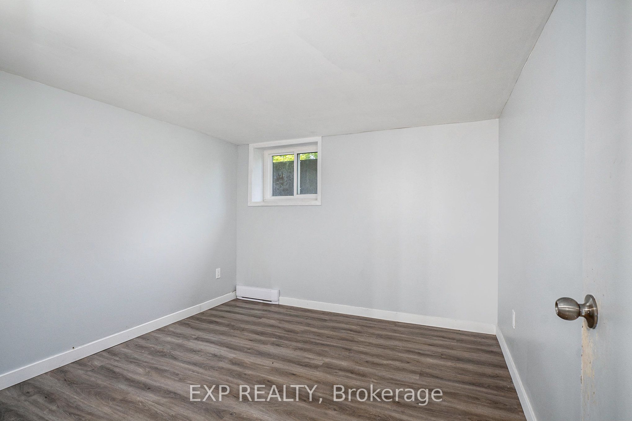 12 Garden Street Property Photo 15