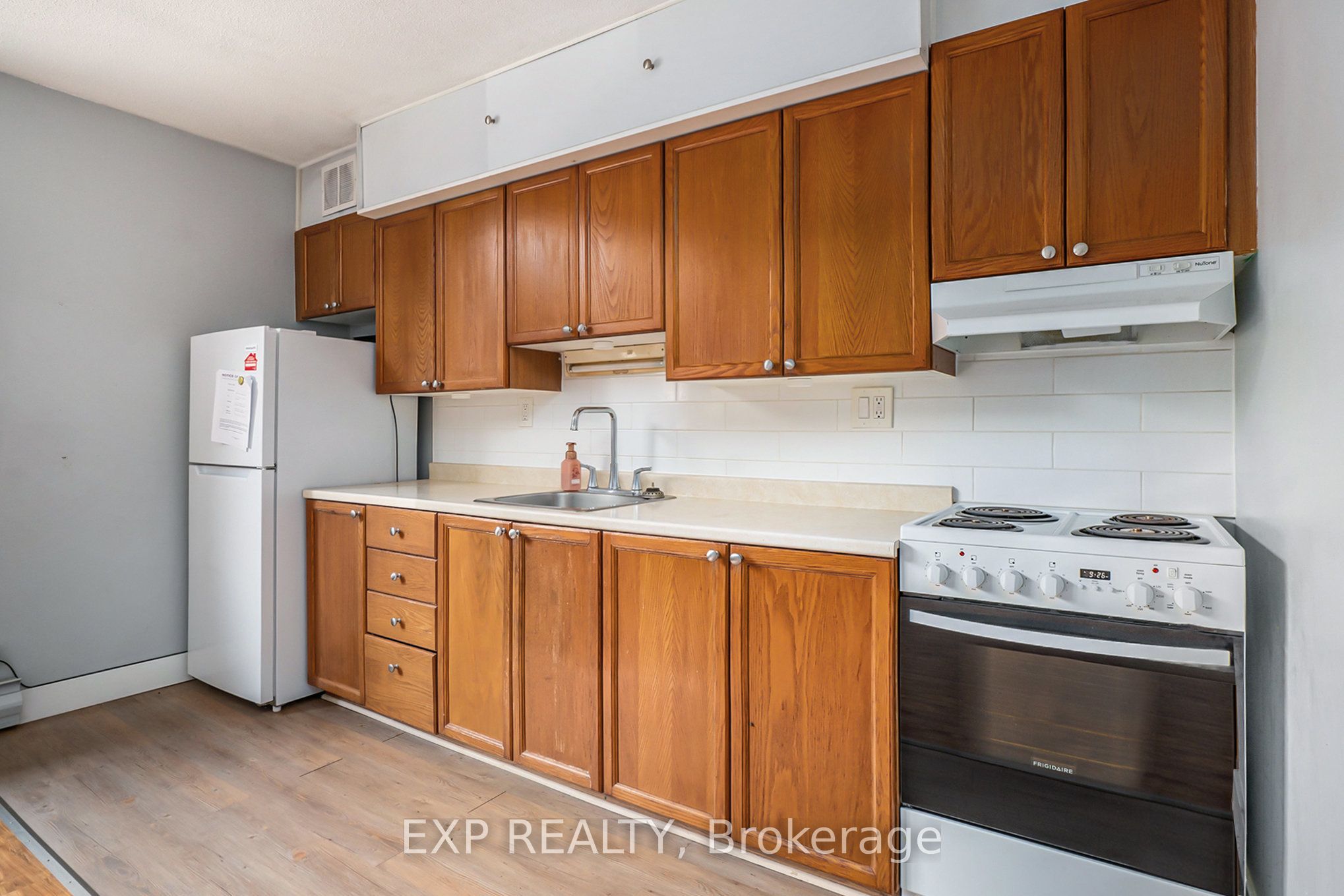 12 Garden Street Property Photo 18