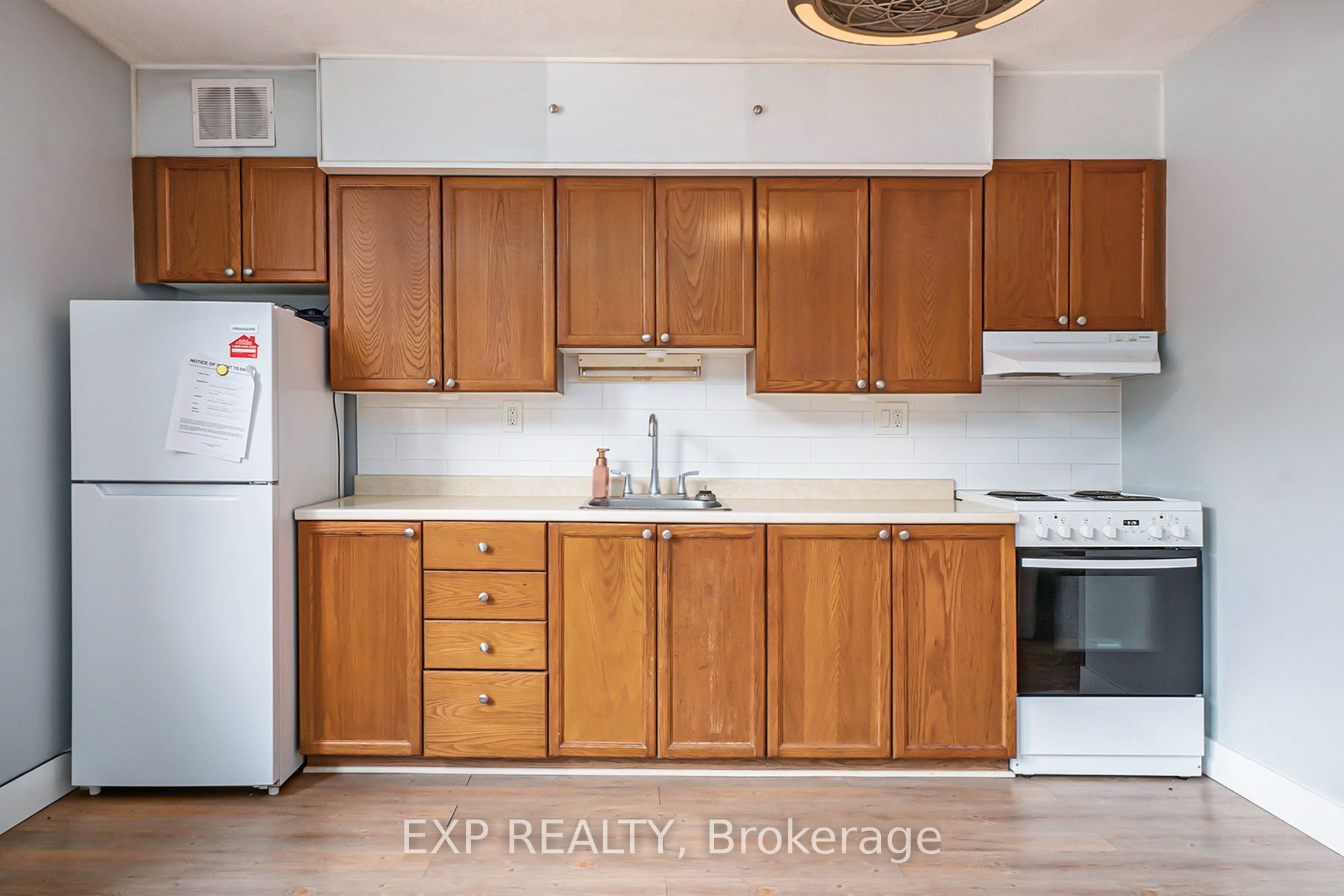 12 Garden Street Property Photo 19