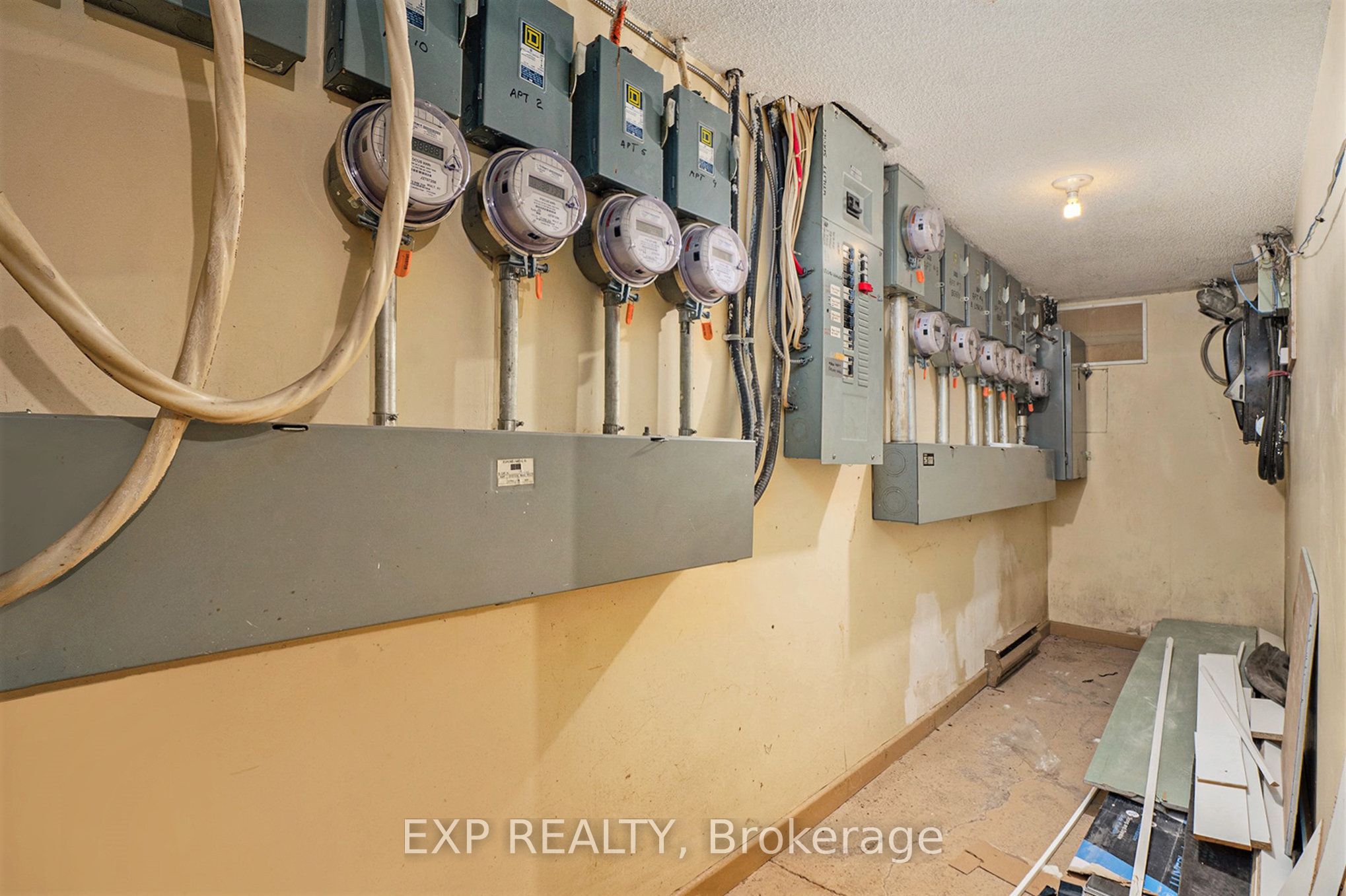 12 Garden Street Property Photo 22