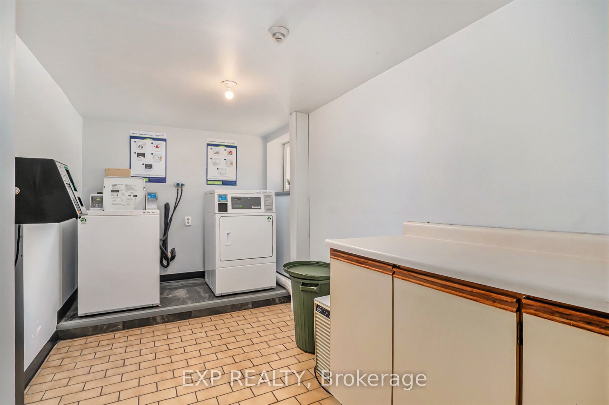 12 Garden Street Property Photo 23