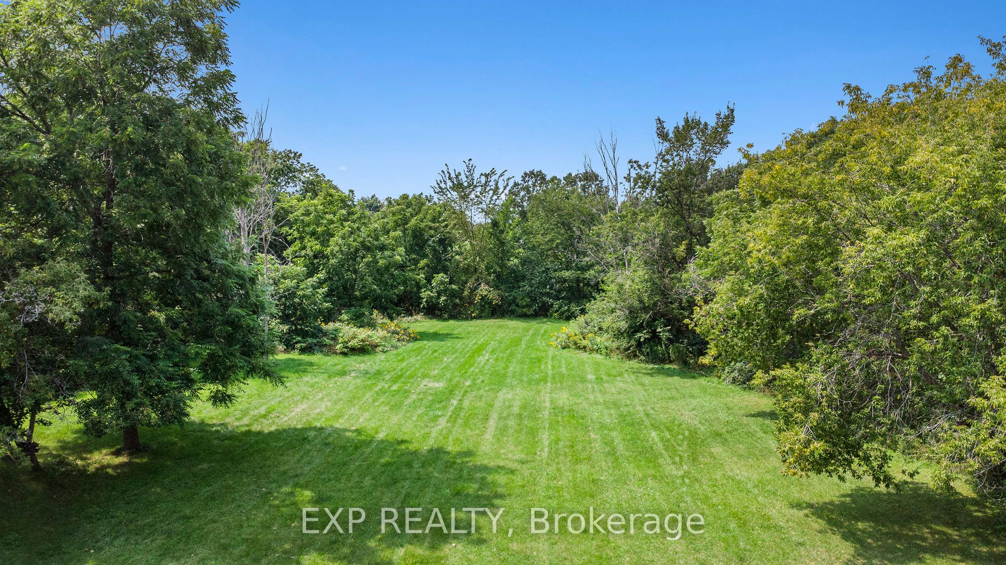 12 Garden Street Property Photo 36