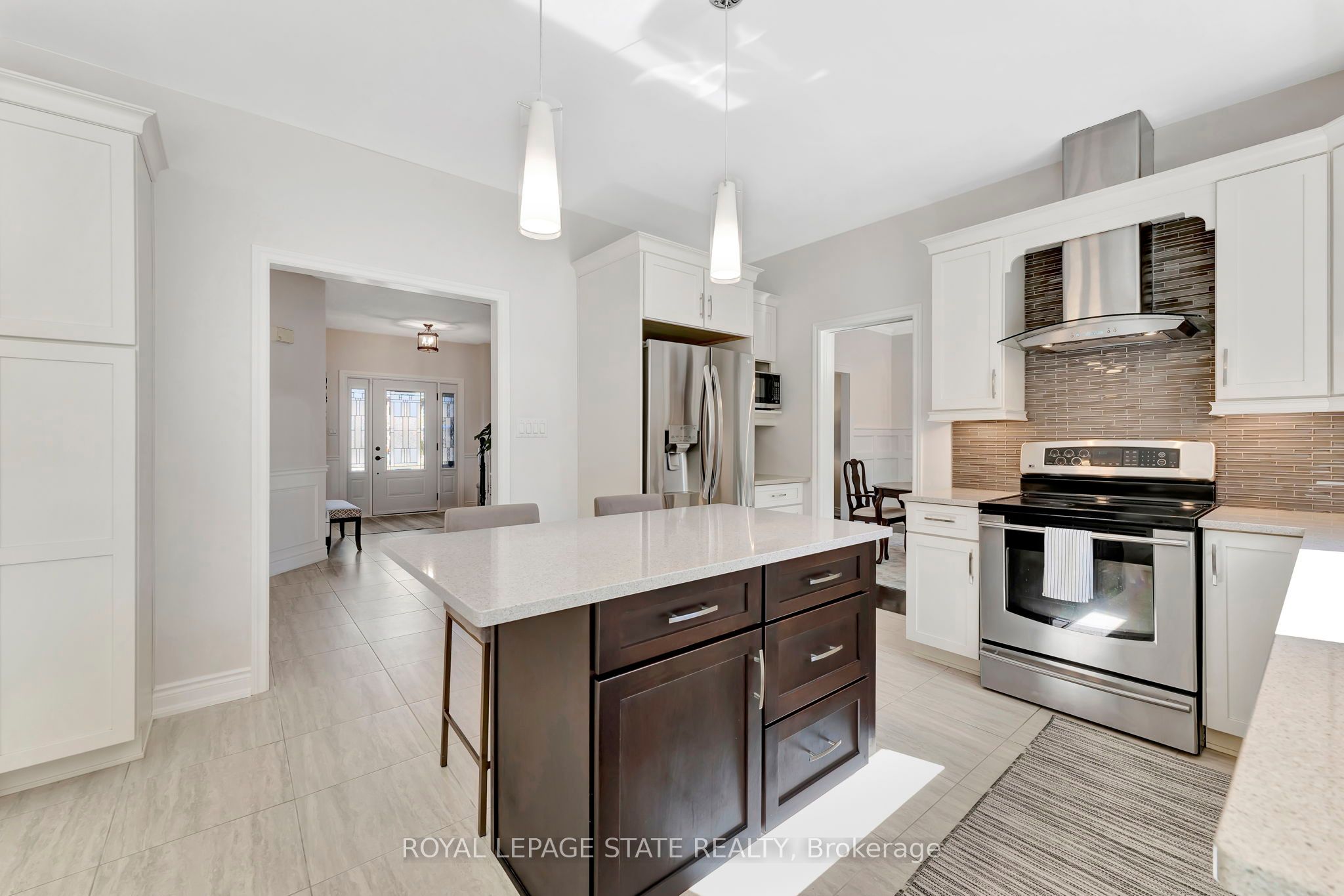 628 Highvalley Road Property Photo 9