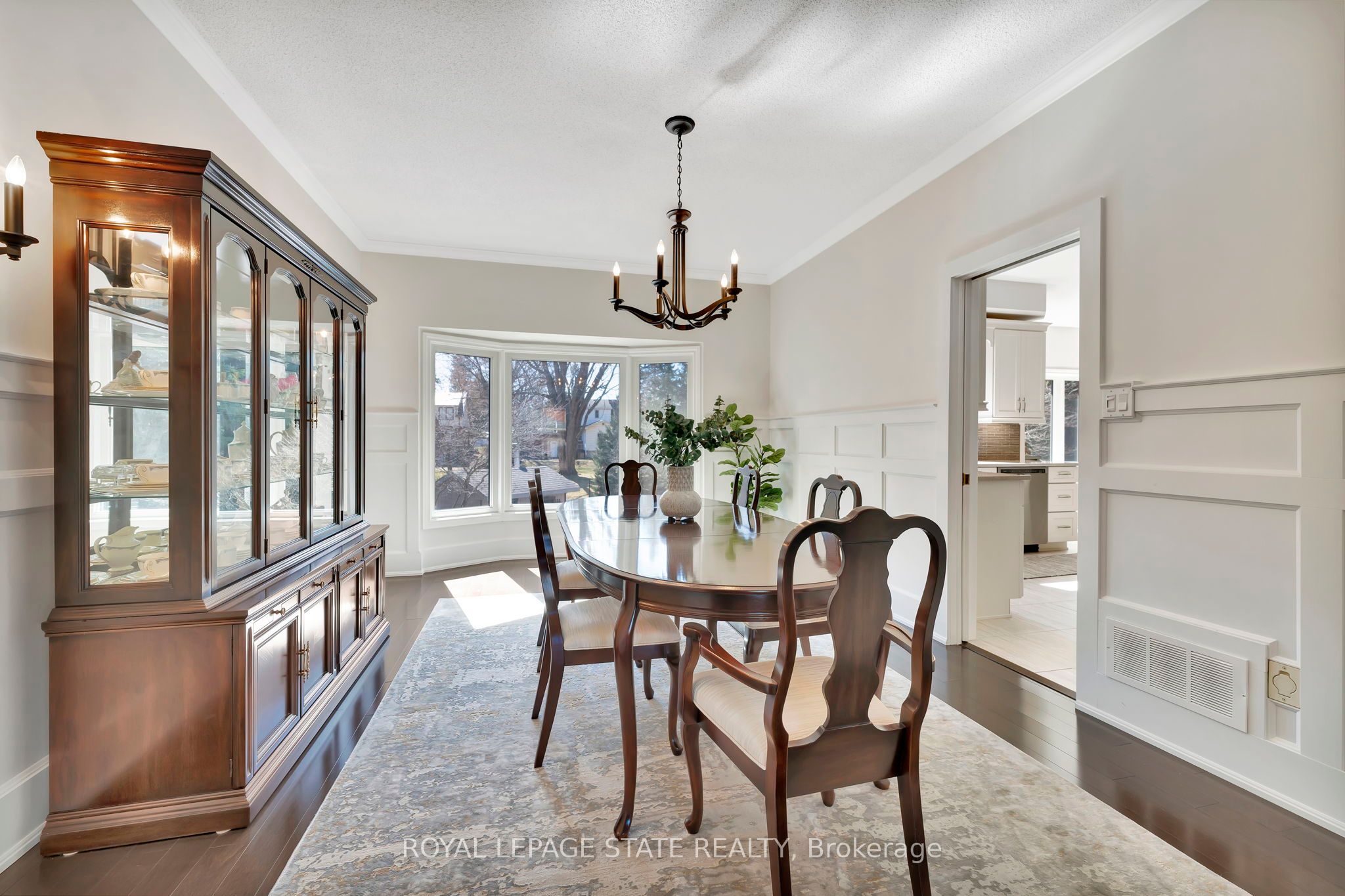 628 Highvalley Road Property Photo 21