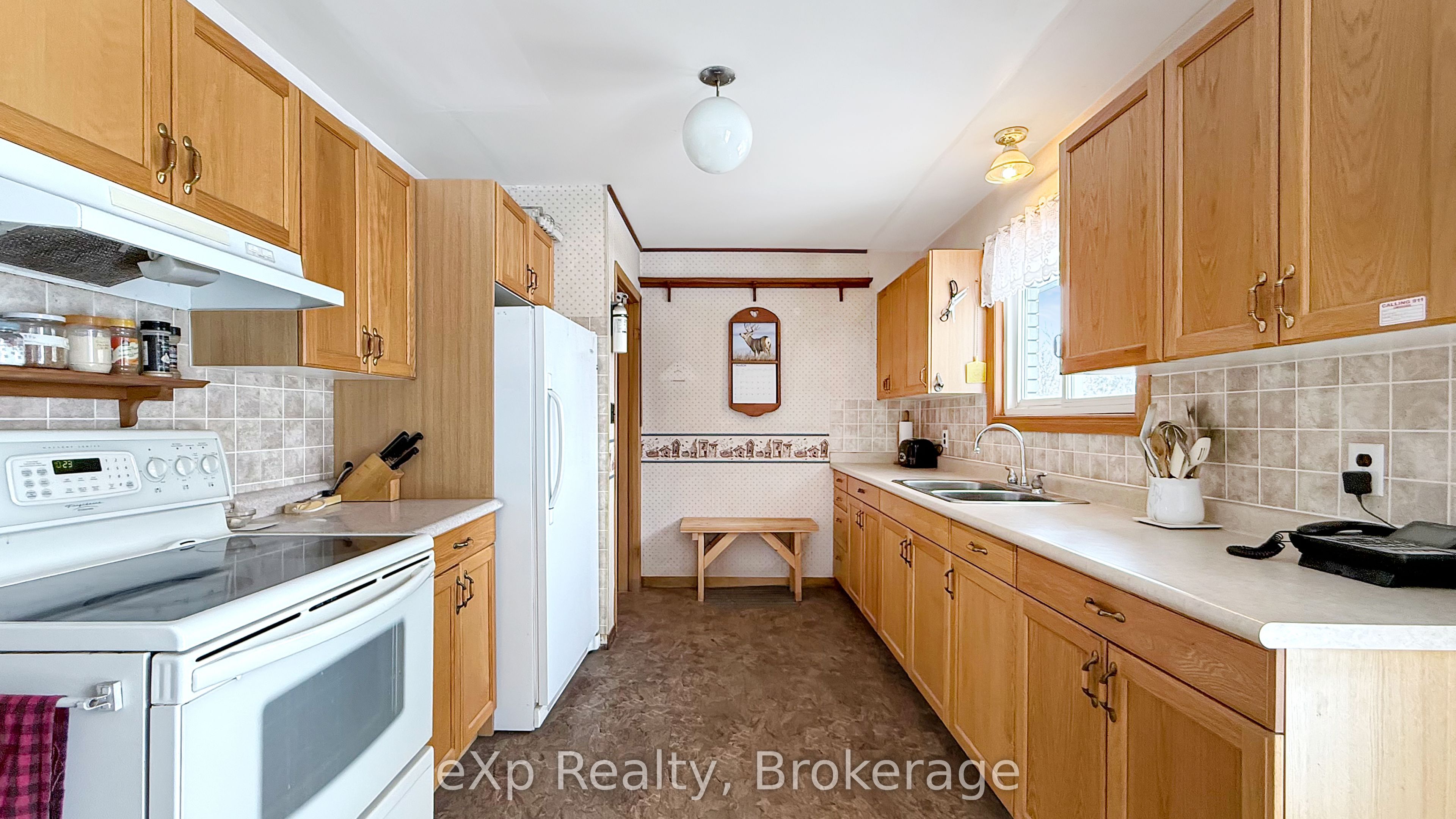 815 Albert Street E Property Photo 6