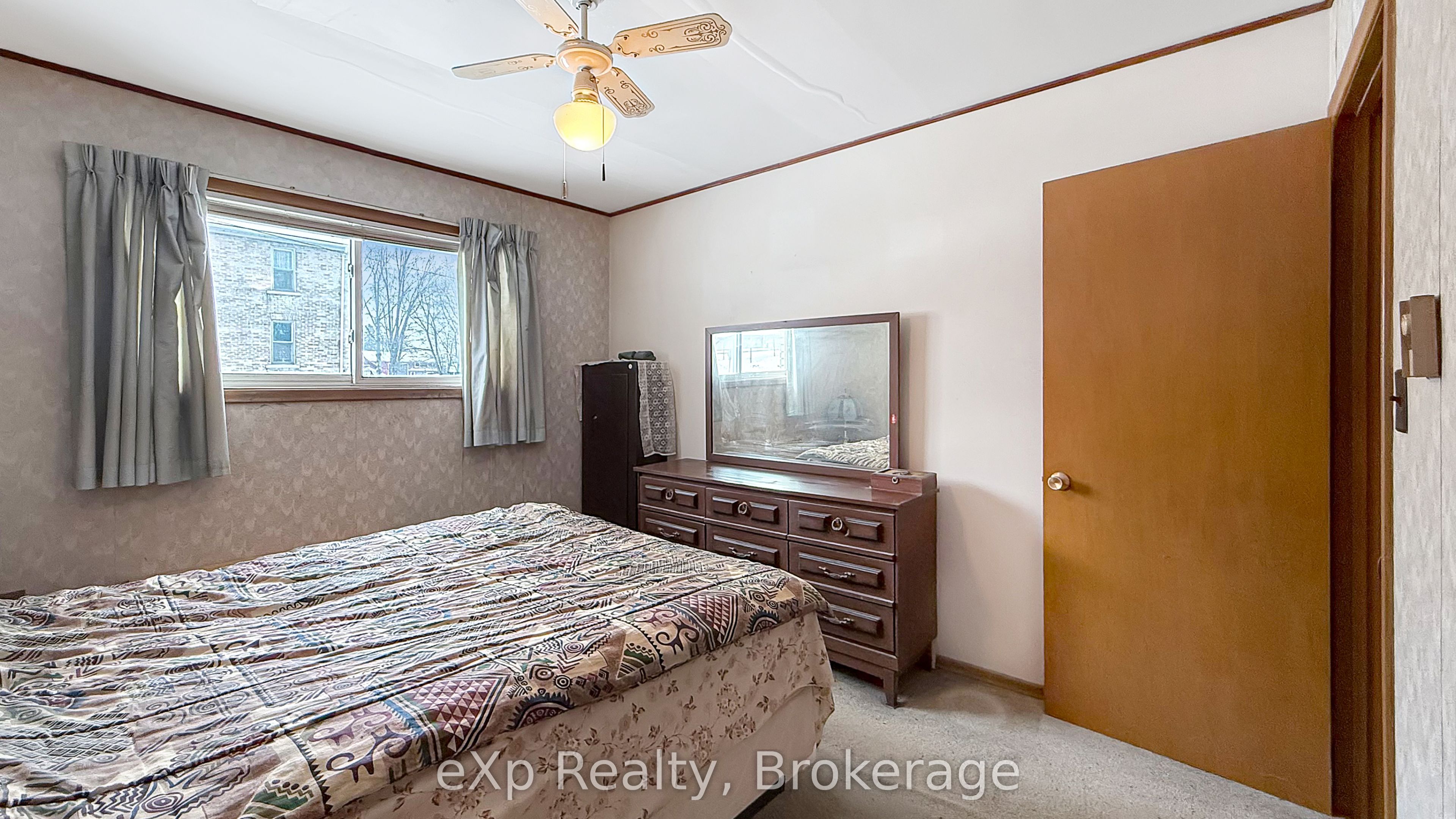 815 Albert Street E Property Photo 15