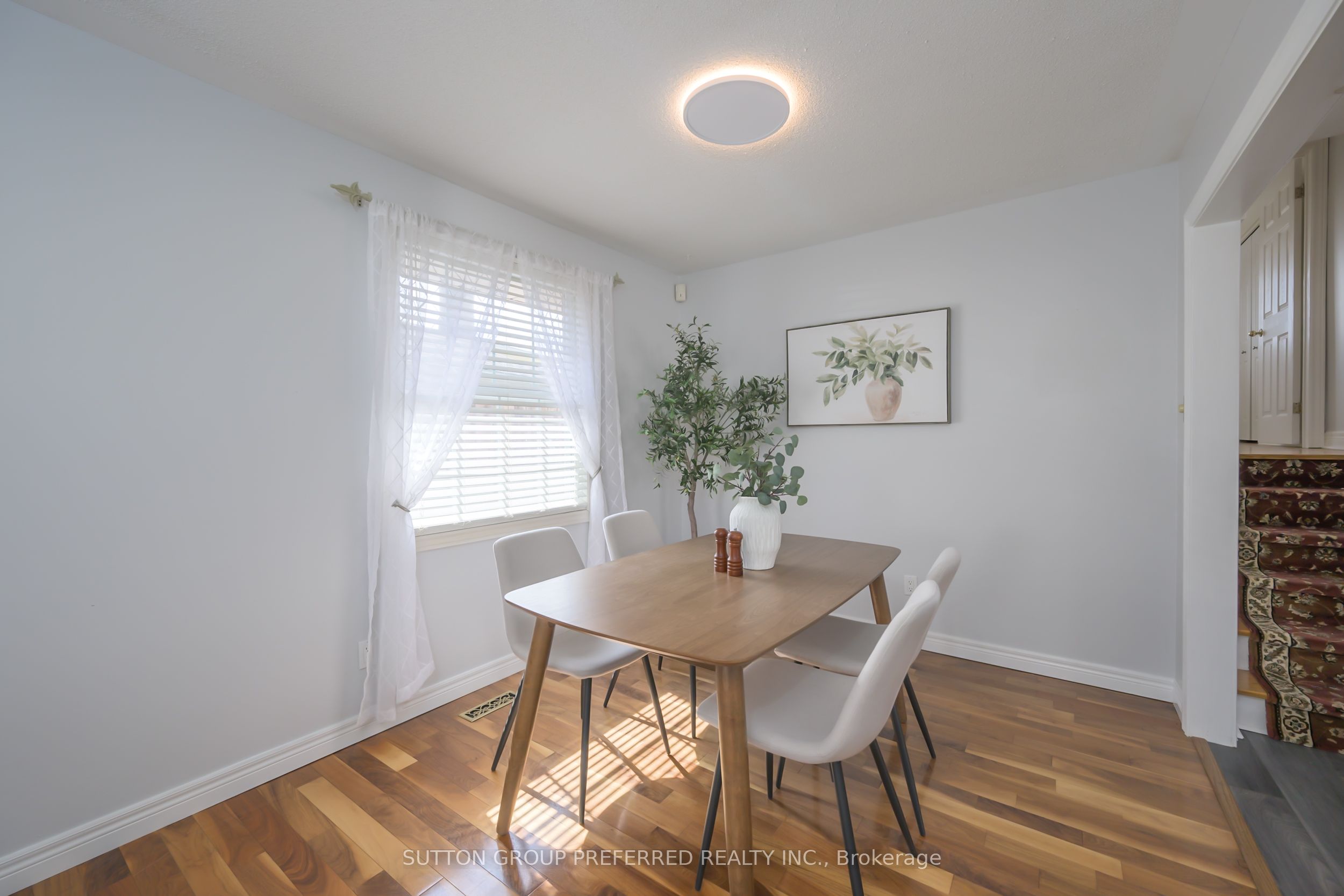 144 Meridene Crescent Property Photo 8