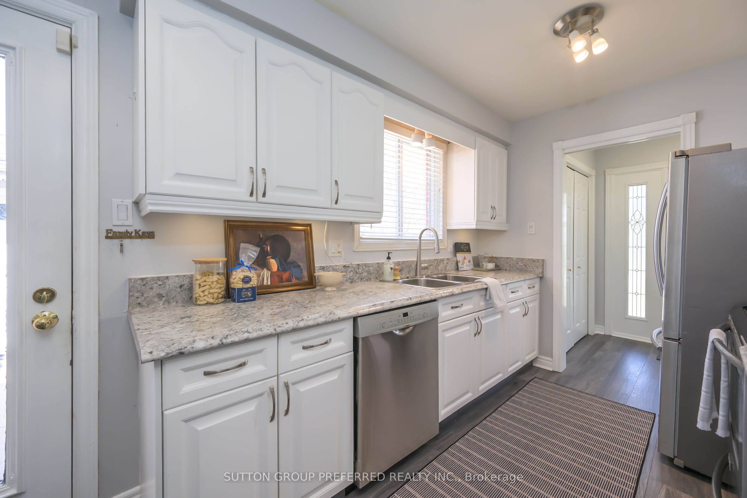 144 Meridene Crescent Property Photo 10