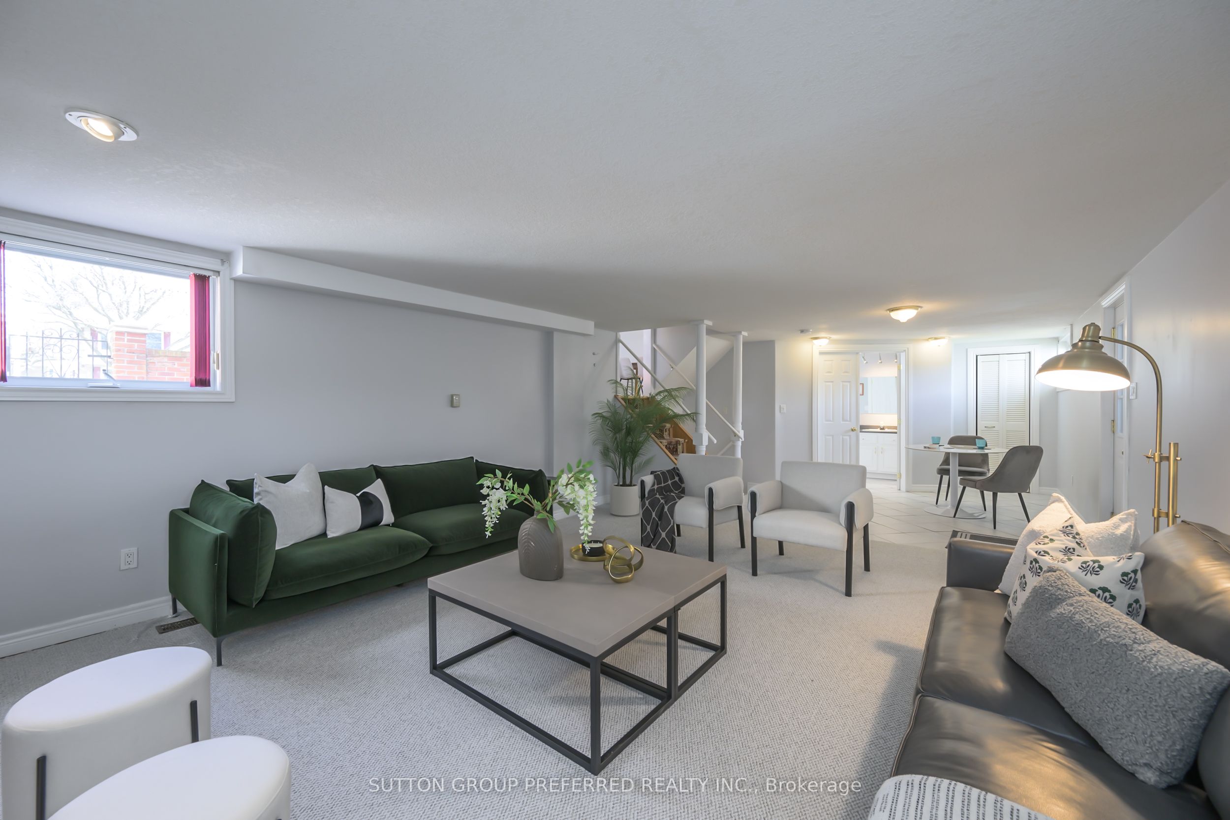 144 Meridene Crescent Property Photo 25