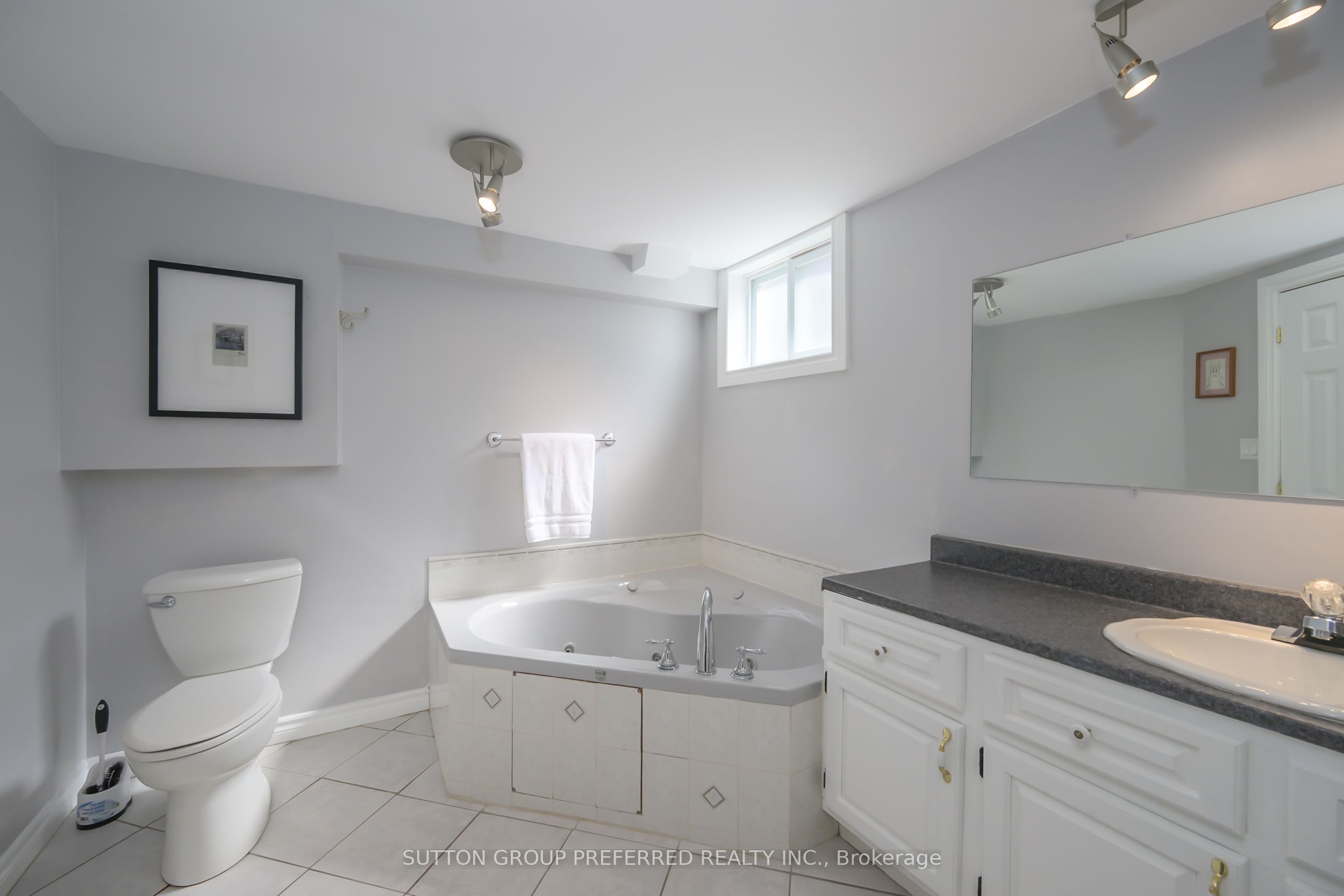 144 Meridene Crescent Property Photo 28
