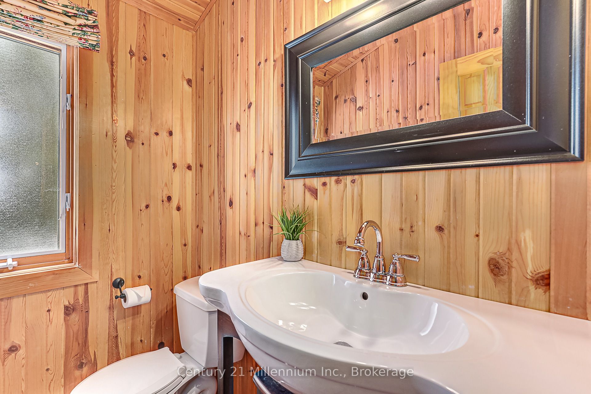 150 St Moritz Crescent Property Photo 29