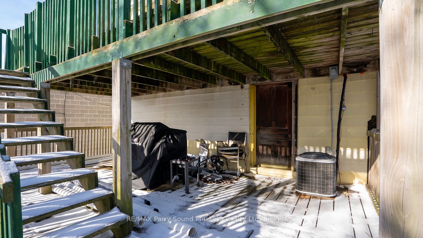 111 James Street Property Photo 32