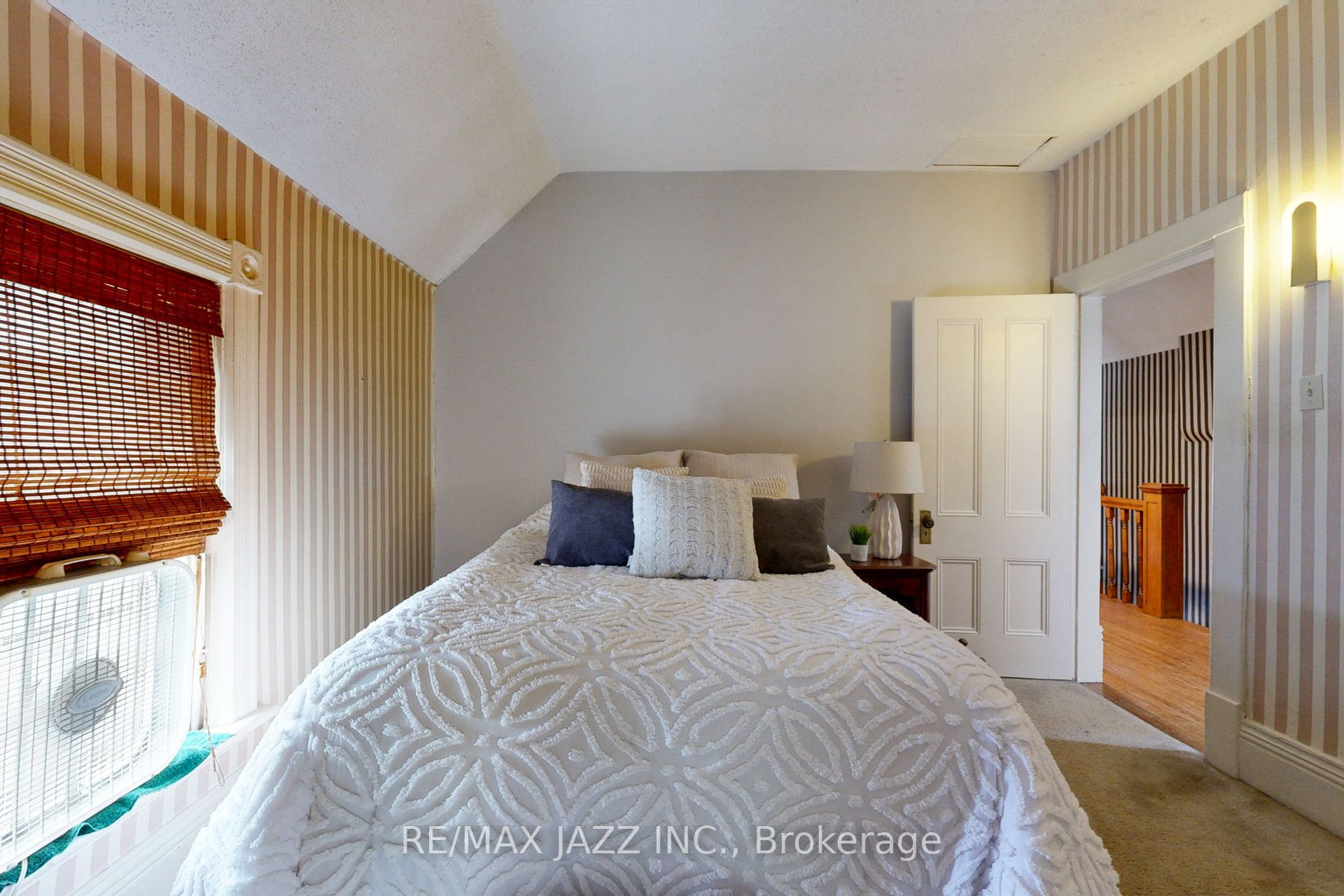 243 Brant Avenue Property Photo 29