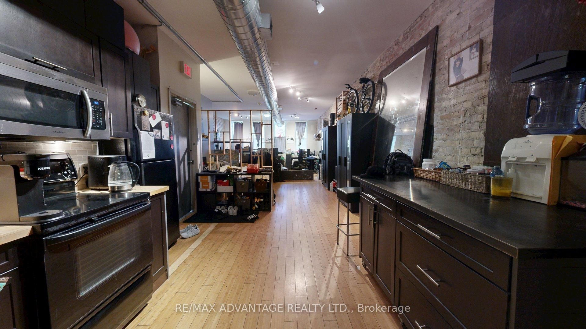 236 Dundas Street Property Photo 3