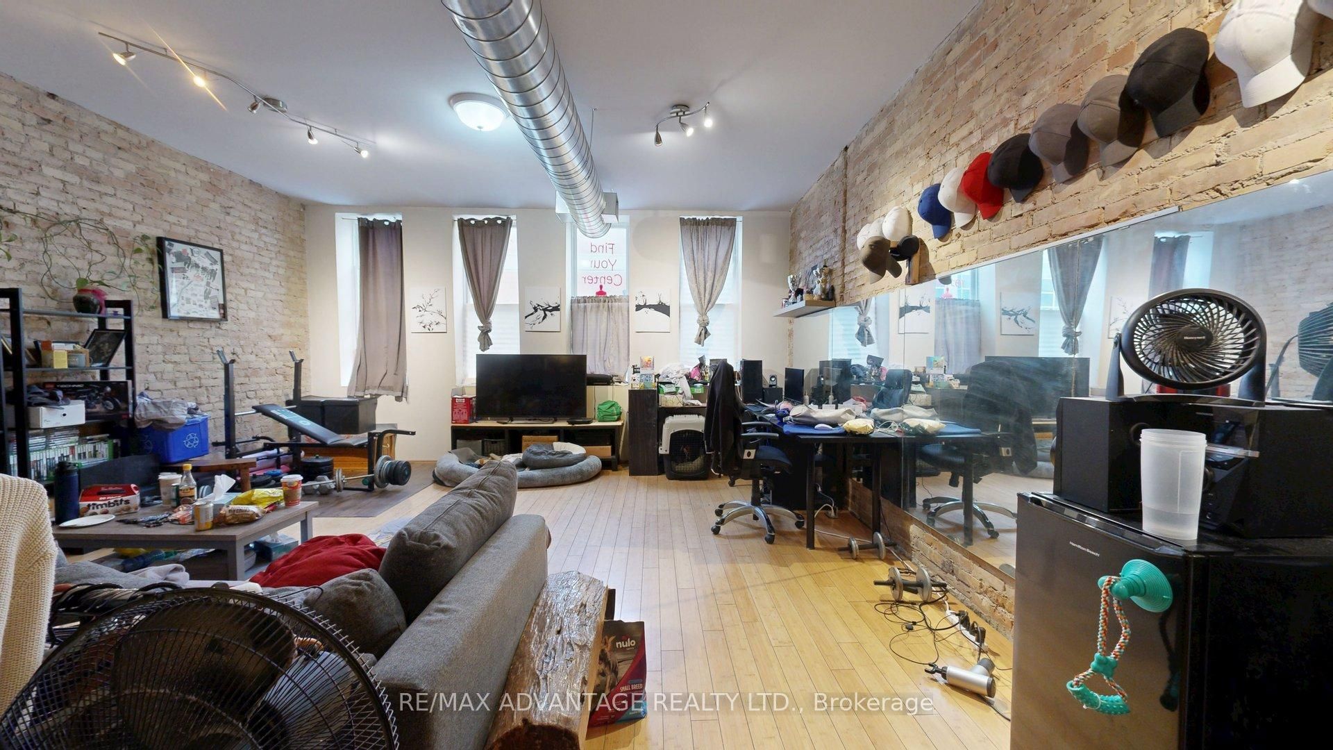 236 Dundas Street Property Photo 9