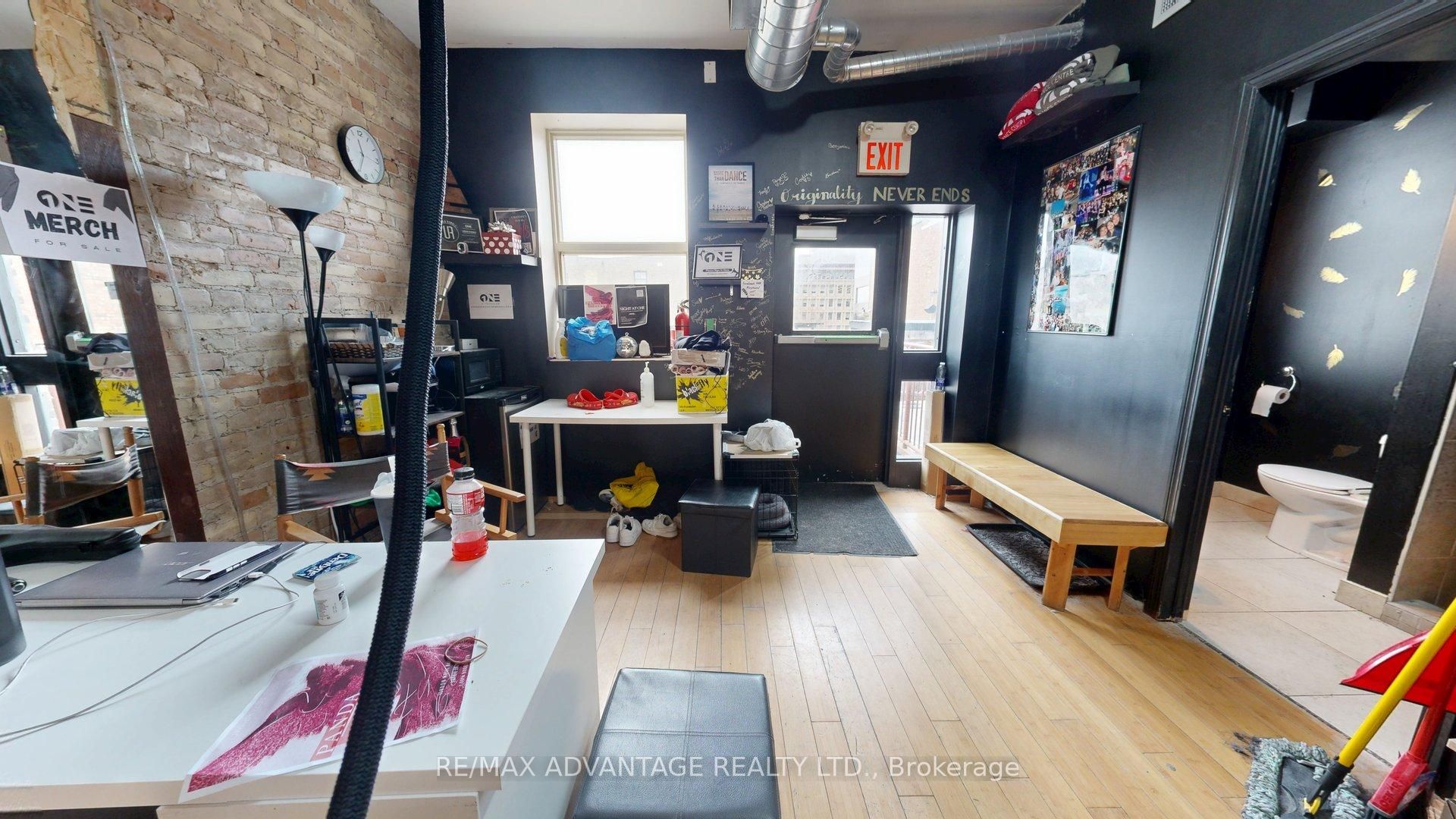 236 Dundas Street Property Photo 14